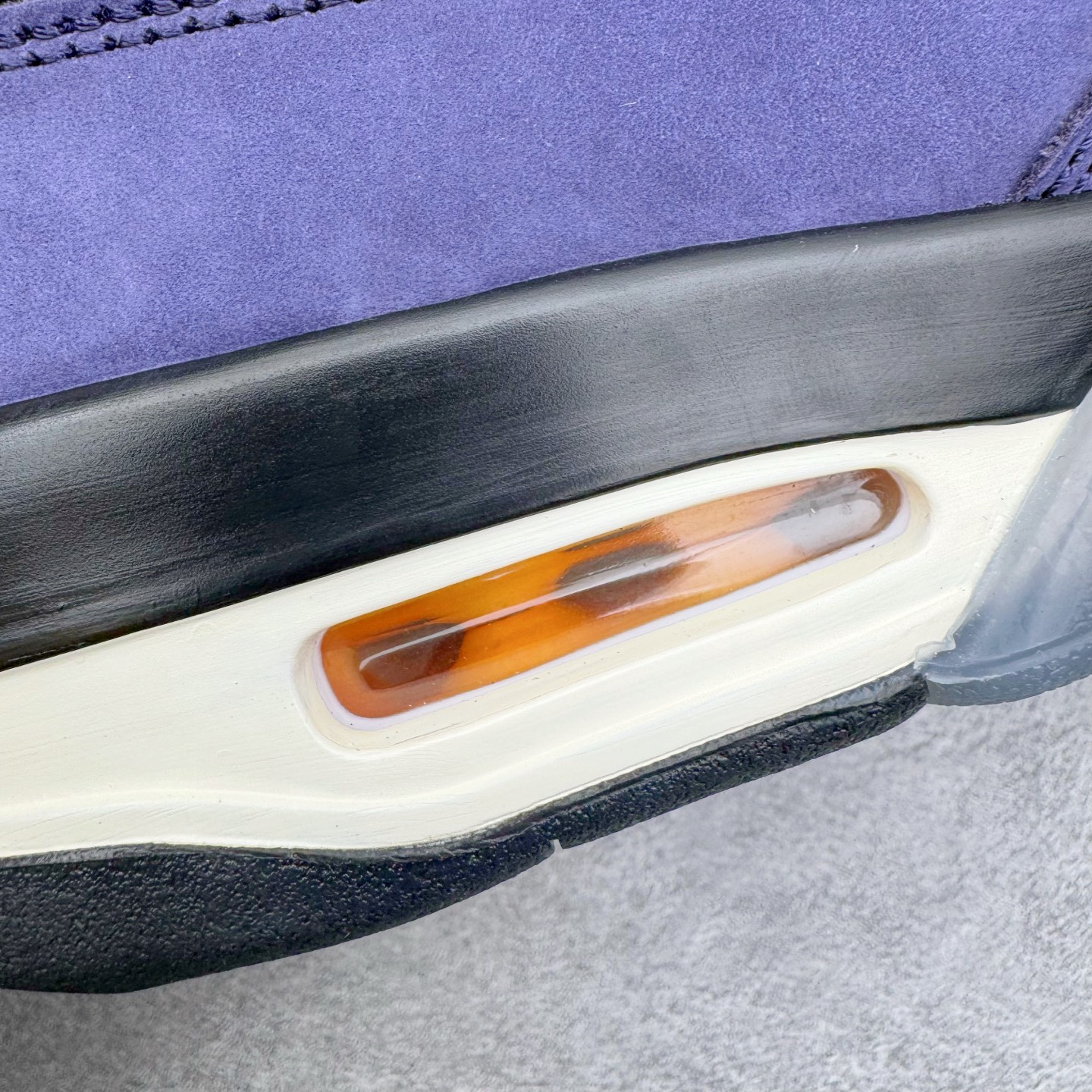 图片[19]-＃K版纯原 Air Jordan AJ4 Retro “Imperial Purple” 帝王紫 FV5029-500 全新升级改良 原鞋原楦原纸板同源开发 完美呈现乔4的版型 内侧正确双色网格 还原细节 原厂皮料 正确气垫颜色 正确网格工艺 正确拉帮工艺 全鞋原装材料制作 原档案原模具打造 支持全方位与正品对比 尺码：36 36.5 37.5 38 38.5 39 40 40.5 41 42 42.5 43 44 44.5 45 46 47.5-选品中心