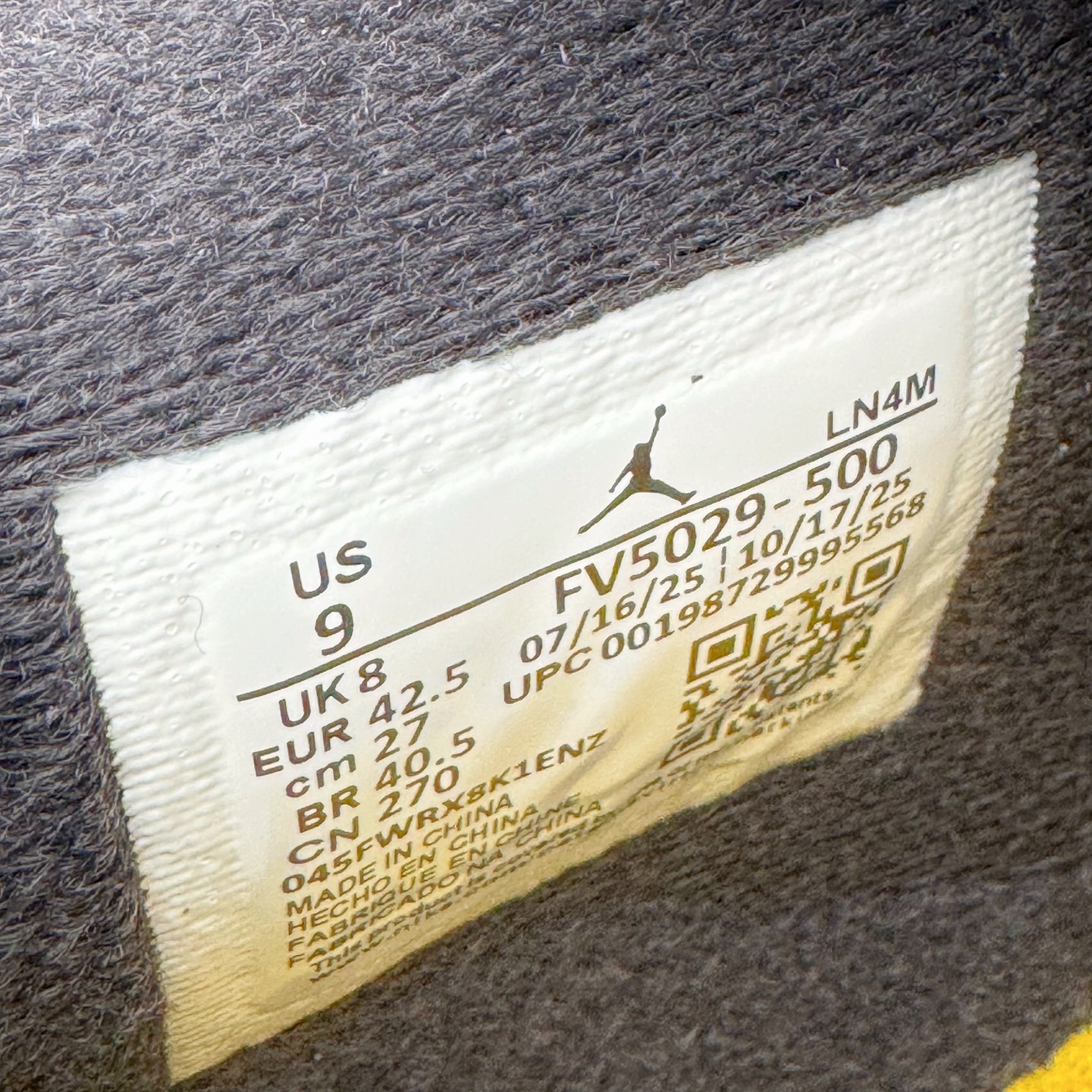 图片[11]-＃K版纯原 Air Jordan AJ4 Retro “Imperial Purple” 帝王紫 FV5029-500 全新升级改良 原鞋原楦原纸板同源开发 完美呈现乔4的版型 内侧正确双色网格 还原细节 原厂皮料 正确气垫颜色 正确网格工艺 正确拉帮工艺 全鞋原装材料制作 原档案原模具打造 支持全方位与正品对比 尺码：36 36.5 37.5 38 38.5 39 40 40.5 41 42 42.5 43 44 44.5 45 46 47.5-选品中心