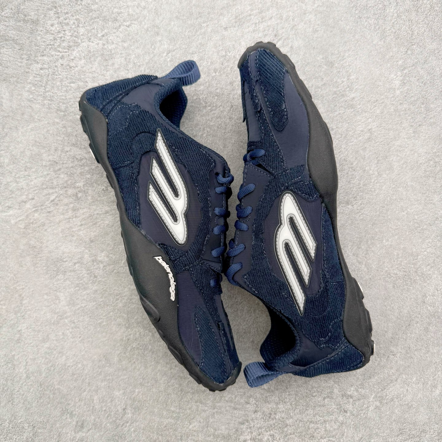 图片[3]-＃VG零售版 Balenciaga巴黎世家 Monday Ultra 做旧 压纹标识圆头系带低帮生活休闲鞋 正常尺码 尺码：35 36 37 38 39 40 41 42 43 44 45 46-选品中心