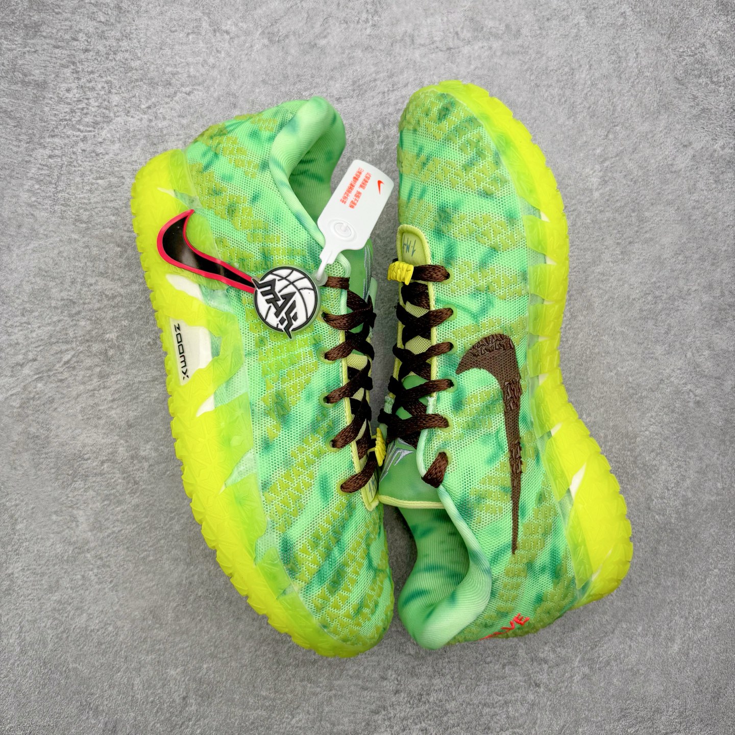 图片[3]-＃灭世/Max NK Ja 3 Scratch EP 莫兰特三代柔软舒适防滑耐磨透气支撑轻便低帮篮球鞋 万圣节限定 HV9924-700 2024『压轴』后卫实战旗舰 圣枪腰王 重磅革新登场🌪 🔝历时5个月！全力打造 科比➕欧文系列 综合体 ！Pt实战体验天花板上限 再度提高🔝 ✅【顶配缓震】独家革新搭载 前掌5mm TURBO气垫 兼具贴地与缓震！（正品仅长方形小气垫）➕后掌大马蹄14mm厚 气垫 提高后掌缓震极限 （正品后掌无气垫） ✅【顶级抗扭】 搭载硬度65HC 发泡中底框架 ➕高强度中足抗扭片 革新升级 赛事级抗扭水平！独此一家 ✅【顶级支撑】鞋身侧向包裹 双层补强层 200斤以上选手 也可驾驭（正品仅一层）对比市场货品偷工减料 不可同日而语！ ✅气垫气压上脚即可感受！后掌鞋垫掀开可见气垫轮廓（谨防窜货） 鞋底止滑配方 无需磨合 原地起飞🛫 NK年度后卫旗舰 独家革新升级 『口碑源自专业 实力来源于专注』 真灭世纯原 切勿被市场仿冒吊牌挂羊头卖狗肉 尺码：39-46 正码正拍-选品中心