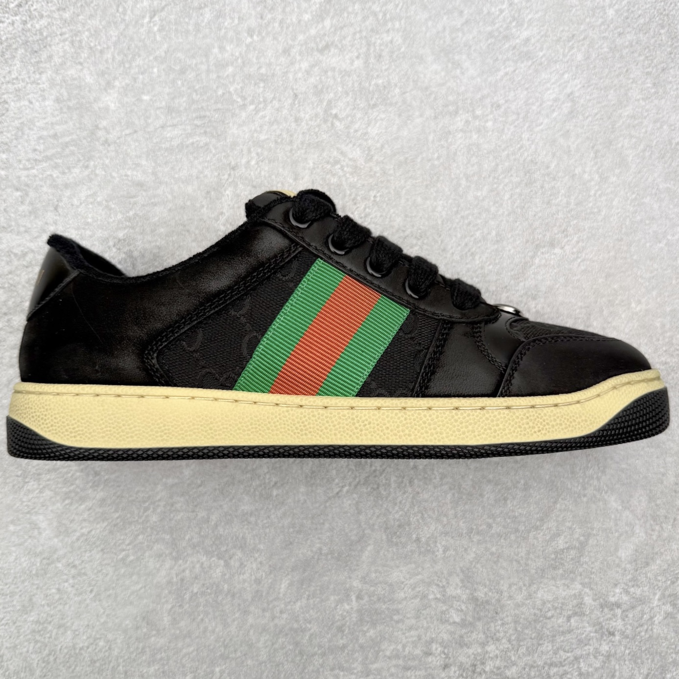 Gucci 古驰 Screener 运动休闲时装奢侈品系列 GG珐琅扣 擦脏做旧小脏鞋 高端零售海淘商家混卖版本 东莞纯原品质 原鞋对照工艺生产 原厂一致色泽度玛瑙珐琅GG扣 原版一致鞋舌鞋带处擦脏工艺 全套原版包装外盒配件 意大利进口磨砂头层牛皮 后跟原版一致哑光丝印烫金字体 全网独家复刻细节 ）同源出厂真丝绸防尘鞋套袋 原装雪梨形超软沙绒纸团，工艺无缝细空胶技术，原版一致私模开发大底 尺码：35 36 37 38 39 40 41 42 43 44 45-选品中心