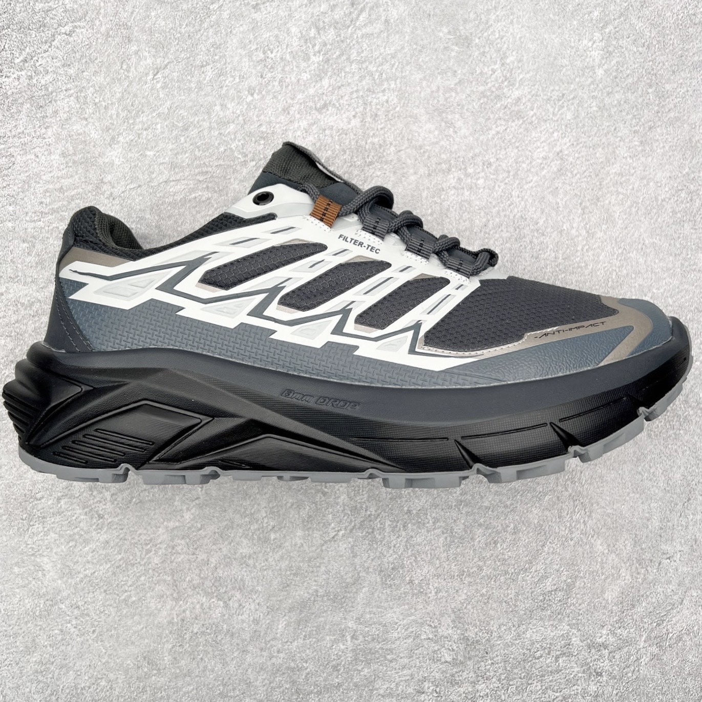 ＃K版 凯乐石KAILAS 远征 MAX FLT 运动户外 防滑防水透气 低帮 登山徒步鞋 KAILAS凯乐石品牌是全球三大全系攀登品牌之一，于2003年创立于中国广州，致力于为有攀登梦想的户外运动员及爱好者，研发制造功能性专业装备，满足他们在极限环境下安全舒适的需求，凯乐石专注于科技面料的开发及专业功能设计，产品线覆盖登山、攀岩、徒步、越野跑山、露营、旅行等多项户外运动，通过运动员的测试反馈，不断进化迭代，产品荣获国内外大奖71座，发明专利21个，更突破性的自主研发攀登器械，打造出中国的攀登硬实力。实拍调校N版已经零色差零失真 百分百还原实物色彩所见即所得 不存在货不对板色差等低级问题 选购参考实物拍摄 不混卖不参货 只用心做好货严格选品 承诺混一赔十 尺码：36 36.5 37.5 38 38.5 39 39.5 40 40.5 41 41.5 42 42.5 43 44 44.5 45-选品中心