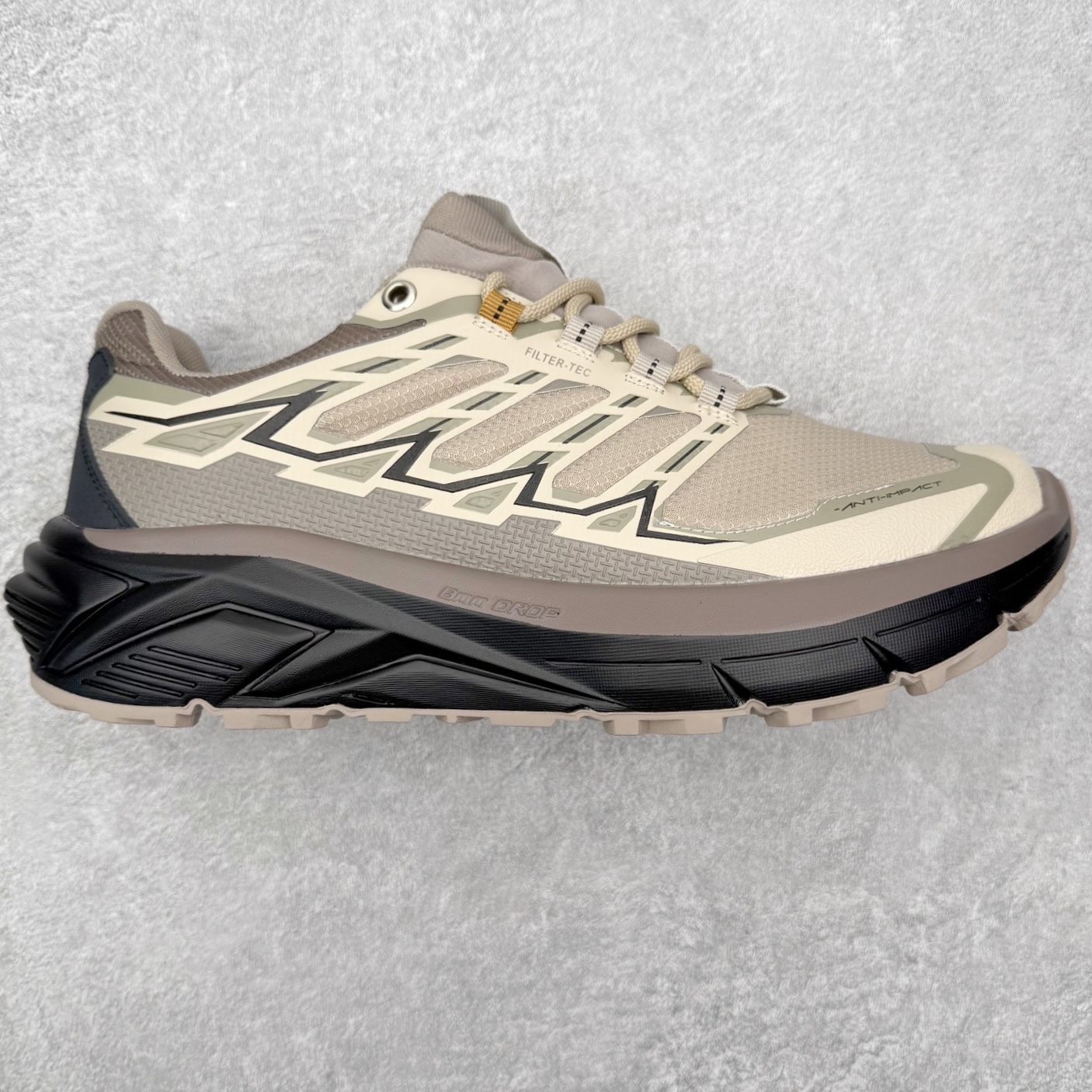 ＃K版 凯乐石KAILAS 远征 MAX FLT 运动户外 防滑防水透气 低帮 登山徒步鞋 KAILAS凯乐石品牌是全球三大全系攀登品牌之一，于2003年创立于中国广州，致力于为有攀登梦想的户外运动员及爱好者，研发制造功能性专业装备，满足他们在极限环境下安全舒适的需求，凯乐石专注于科技面料的开发及专业功能设计，产品线覆盖登山、攀岩、徒步、越野跑山、露营、旅行等多项户外运动，通过运动员的测试反馈，不断进化迭代，产品荣获国内外大奖71座，发明专利21个，更突破性的自主研发攀登器械，打造出中国的攀登硬实力。实拍调校N版已经零色差零失真 百分百还原实物色彩所见即所得 不存在货不对板色差等低级问题 选购参考实物拍摄 不混卖不参货 只用心做好货严格选品 承诺混一赔十 尺码：36 36.5 37.5 38 38.5 39 39.5 40 40.5 41 41.5 42 42.5 43 44 44.5 45-选品中心