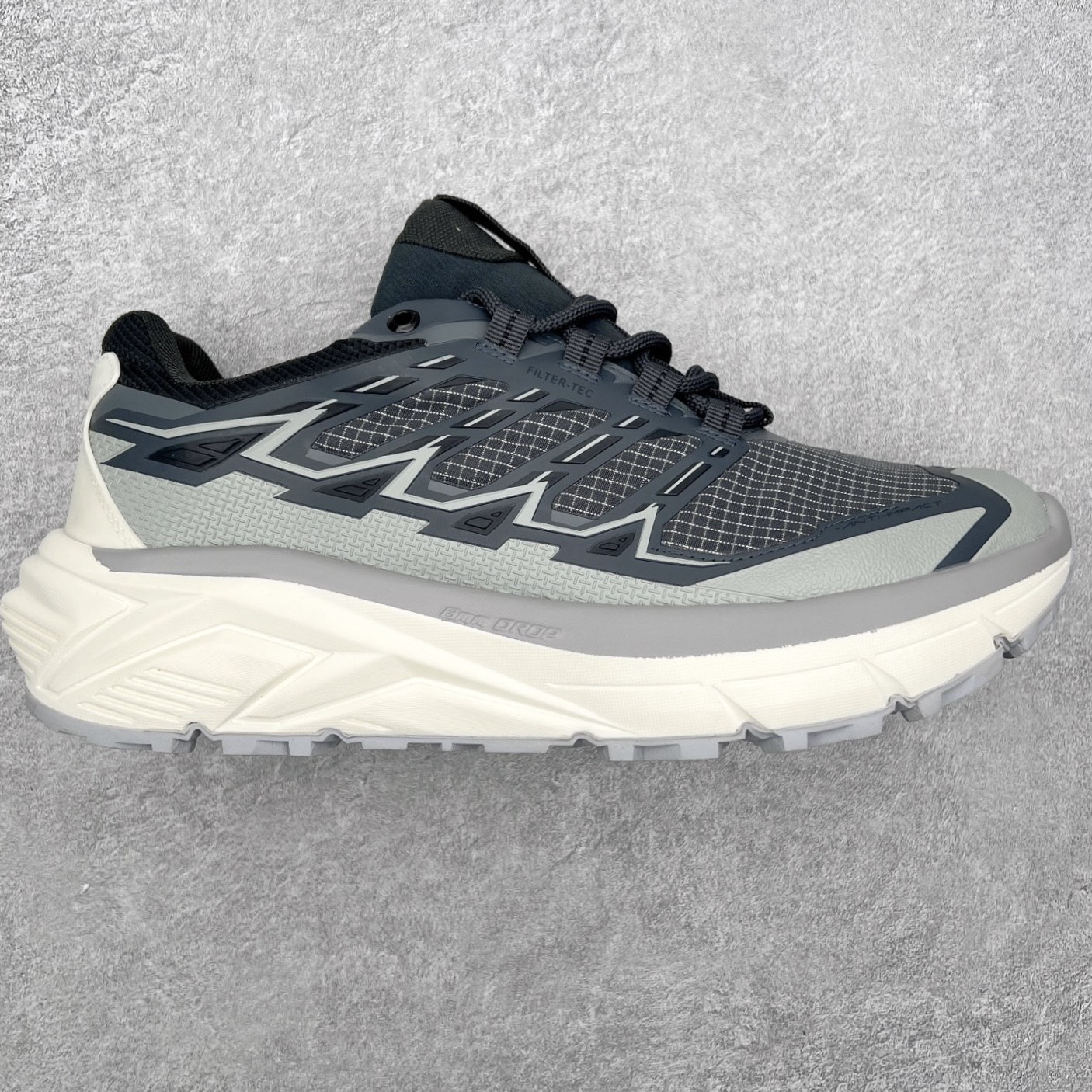 ＃K版 凯乐石KAILAS 远征 MAX FLT 运动户外 防滑防水透气 低帮 登山徒步鞋 KAILAS凯乐石品牌是全球三大全系攀登品牌之一，于2003年创立于中国广州，致力于为有攀登梦想的户外运动员及爱好者，研发制造功能性专业装备，满足他们在极限环境下安全舒适的需求，凯乐石专注于科技面料的开发及专业功能设计，产品线覆盖登山、攀岩、徒步、越野跑山、露营、旅行等多项户外运动，通过运动员的测试反馈，不断进化迭代，产品荣获国内外大奖71座，发明专利21个，更突破性的自主研发攀登器械，打造出中国的攀登硬实力。实拍调校N版已经零色差零失真 百分百还原实物色彩所见即所得 不存在货不对板色差等低级问题 选购参考实物拍摄 不混卖不参货 只用心做好货严格选品 承诺混一赔十 尺码：36 36.5 37.5 38 38.5 39 39.5 40 40.5 41 41.5 42 42.5 43 44 44.5 45-选品中心