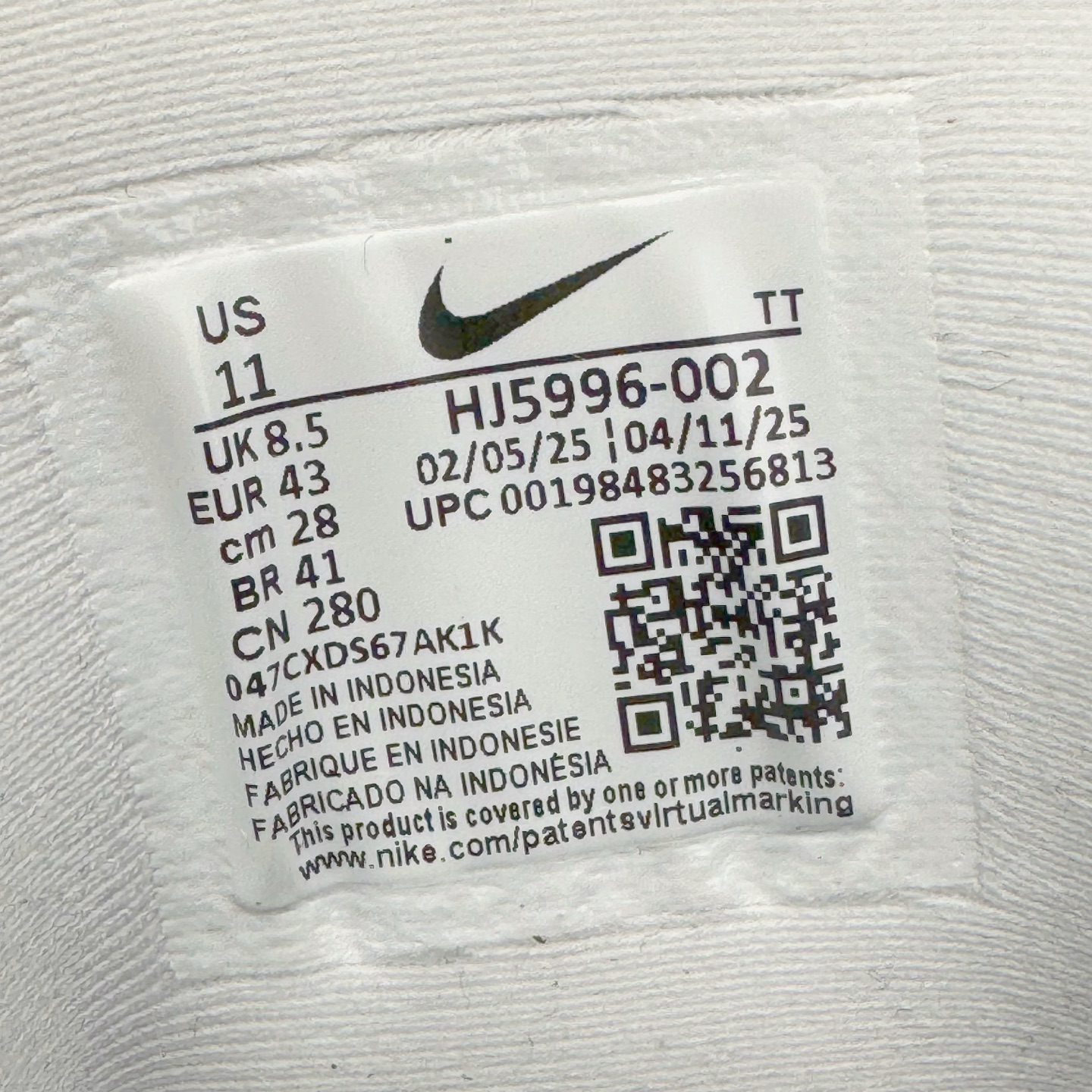 图片[16]-＃KZ神版 NK Air Max 95 OG 舒适百搭耐磨低帮气垫休闲跑步鞋 白灰 HJ5996-002 亲自操刀耗时半年开发 重金购买全套印尼原厂纸板楦头开发 2025官方主推系列 致敬诞生30周年的传奇鞋型 Air Max 95 系列再度重磅复刻归来 以全新配色续写光辉历史 更以现代手法重塑经典 将复古风格与前沿科技完美融合 一比一鞋头弧度高度鞋身弧度 东莞原厂模具大底 一码一模 原厂高韧性Tpu 独家供应45.5 48.5 原厂特供同批次皮料与Zp零色差 原厂特供内外标均可过绿X扫描认证 独家原装Big Bubble气垫 气垫体积更大 提供更强的缓震性能和回弹性 进口玻璃冲刀皮料裁剪零毛边 电脑针车工艺 鞋面不留荧光细节 平台可冲 超高鞋面清洁度 最高QC检验标准 控制溢胶瑕疵 每一双都是工艺品 实拍调校N版已经零色差零失真 百分百还原实物色彩所见即所得 不存在货不对板色差等低级问题 选购参考实物拍摄 不混卖不参货 只用心做好货严格选品 承诺混一赔十 尺码：35.5 36 36.5 37.5 38 38.5 39 40 40.5 41 42 42.5 43 44 44.5 45 45.5 46 47.5 48.5-选品中心