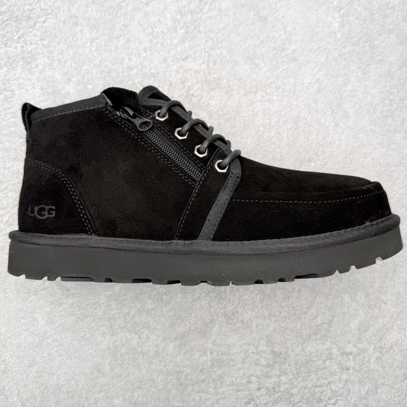 ＃福利特价 UGG Tasman Weather Hybrid 塔斯曼混合系列户外中帮休闲马丁靴雪地靴UGG秋冬新品 秋冬必备（内里加绒保暖🔥）时尚休闲马丁靴雪地靴系列 代购专供品质 面料采用进口头层牛皮材质 鞋内里采用🔥毛茸一体内里保暖锁热。外置防滑橡胶大底 系带设计 穿脱十分方便 采用TPU模压定型真皮鞋面材质#科技外底防滑,耐磨性和良好的弹性！尺码：39-45-选品中心