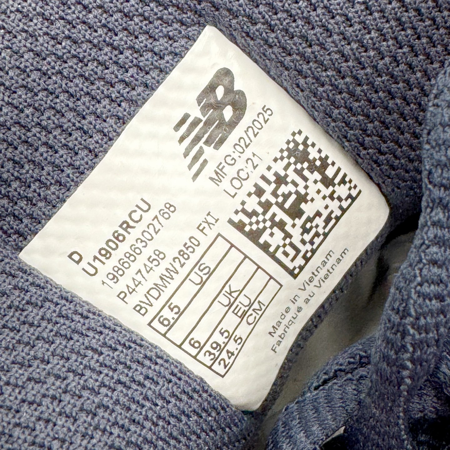 图片[12]-＃M纯原 New Balance M1906RCU 黑粉 NB新百伦潮流复古织物皮革减震防滑耐磨轻便低帮跑步鞋 原档数据独立私模大底 唯一正确六层组合大底 RB前软后硬 百分百还原原鞋脚感 基于市场现有版本全新升级调整 NB市场最强产物 全网最全配色加持 全套原楦原纸板原厂数据开发 全鞋电脑针车加持 原厂网布 原装进口头层翻毛皮料正确绒感卡色 正确中底拉帮中底网布细节 一比一手工擦旧效果 冲裁组合 匠心打造 耗时两个月开发完成 工艺极其复杂难度可想而知 高端零售专供产物 尺码：36 37 37.5 38 38.5 39.5 40 40.5 41.5 42 42.5 43 44 44.5 45 45.5 46.5 47-选品中心