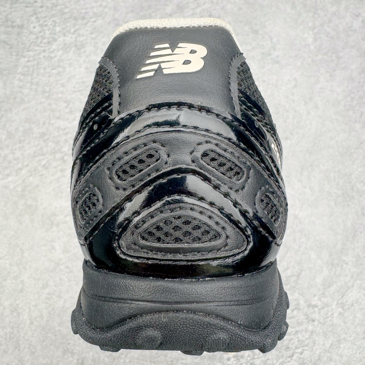 图片[8]-＃M纯原 New Balance U204LMRA NB新百伦新款舒适百搭耐磨轻便低帮生活休闲鞋 男女同款 原档数据独立私模大底 唯一正确三层组合大底 特高弹切片加持 百分百还原原鞋脚感 NB市场最强产物 防伪原标全套原楦原纸板原厂数据开发 全鞋电脑针车加持 原厂网布 原装进口头层翻毛皮料正确绒感卡色 正确中底拉帮中底网布细节 匠心打造 耗时两个月开发完成 工艺极其复杂难度可想而知 高端零售专供产物 尺码：36 37 37.5 38 38.5 39.5 40 40.5 41.5 42 42.5 43 44 44.5 45 45.5 46.5 47-选品中心