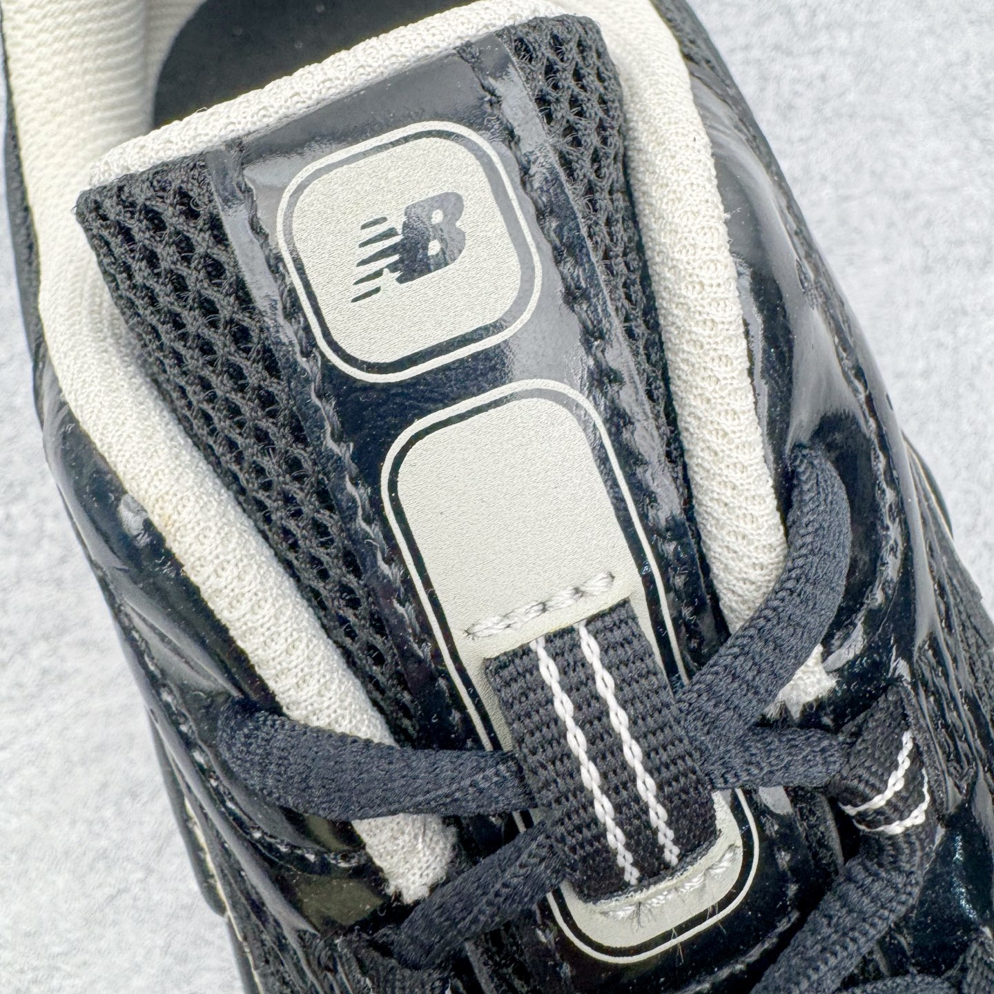 图片[16]-＃M纯原 New Balance U204LMRA NB新百伦新款舒适百搭耐磨轻便低帮生活休闲鞋 男女同款 原档数据独立私模大底 唯一正确三层组合大底 特高弹切片加持 百分百还原原鞋脚感 NB市场最强产物 防伪原标全套原楦原纸板原厂数据开发 全鞋电脑针车加持 原厂网布 原装进口头层翻毛皮料正确绒感卡色 正确中底拉帮中底网布细节 匠心打造 耗时两个月开发完成 工艺极其复杂难度可想而知 高端零售专供产物 尺码：36 37 37.5 38 38.5 39.5 40 40.5 41.5 42 42.5 43 44 44.5 45 45.5 46.5 47-选品中心