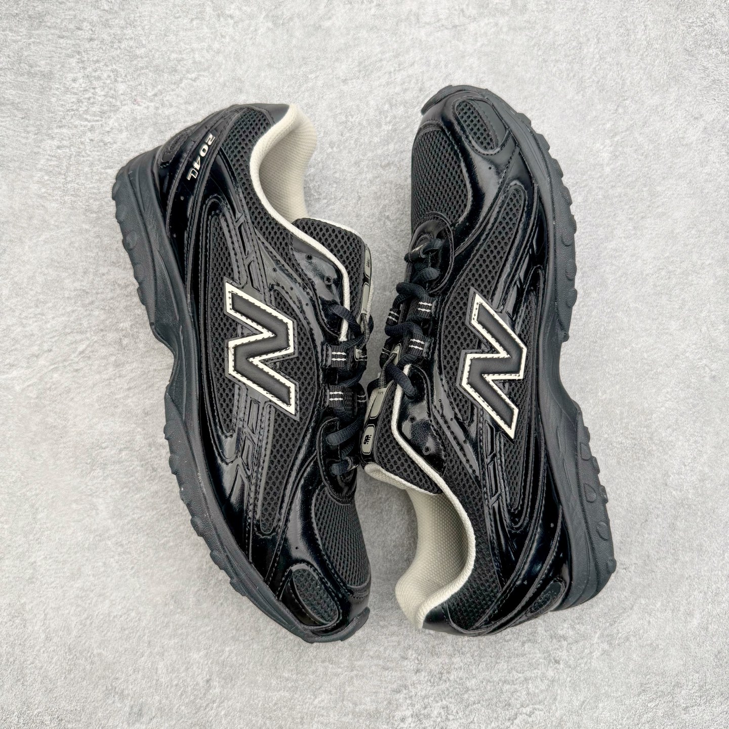 图片[3]-＃M纯原 New Balance U204LMRA NB新百伦新款舒适百搭耐磨轻便低帮生活休闲鞋 男女同款 原档数据独立私模大底 唯一正确三层组合大底 特高弹切片加持 百分百还原原鞋脚感 NB市场最强产物 防伪原标全套原楦原纸板原厂数据开发 全鞋电脑针车加持 原厂网布 原装进口头层翻毛皮料正确绒感卡色 正确中底拉帮中底网布细节 匠心打造 耗时两个月开发完成 工艺极其复杂难度可想而知 高端零售专供产物 尺码：36 37 37.5 38 38.5 39.5 40 40.5 41.5 42 42.5 43 44 44.5 45 45.5 46.5 47-选品中心