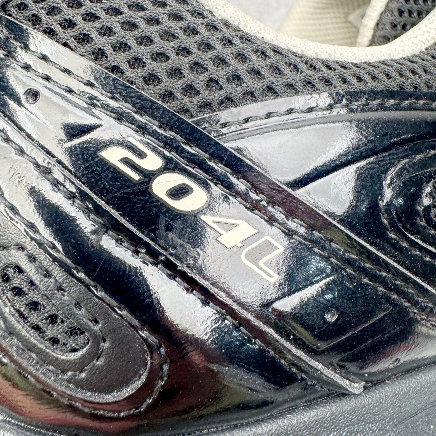 图片[11]-＃M纯原 New Balance U204LMRA NB新百伦新款舒适百搭耐磨轻便低帮生活休闲鞋 男女同款 原档数据独立私模大底 唯一正确三层组合大底 特高弹切片加持 百分百还原原鞋脚感 NB市场最强产物 防伪原标全套原楦原纸板原厂数据开发 全鞋电脑针车加持 原厂网布 原装进口头层翻毛皮料正确绒感卡色 正确中底拉帮中底网布细节 匠心打造 耗时两个月开发完成 工艺极其复杂难度可想而知 高端零售专供产物 尺码：36 37 37.5 38 38.5 39.5 40 40.5 41.5 42 42.5 43 44 44.5 45 45.5 46.5 47-选品中心