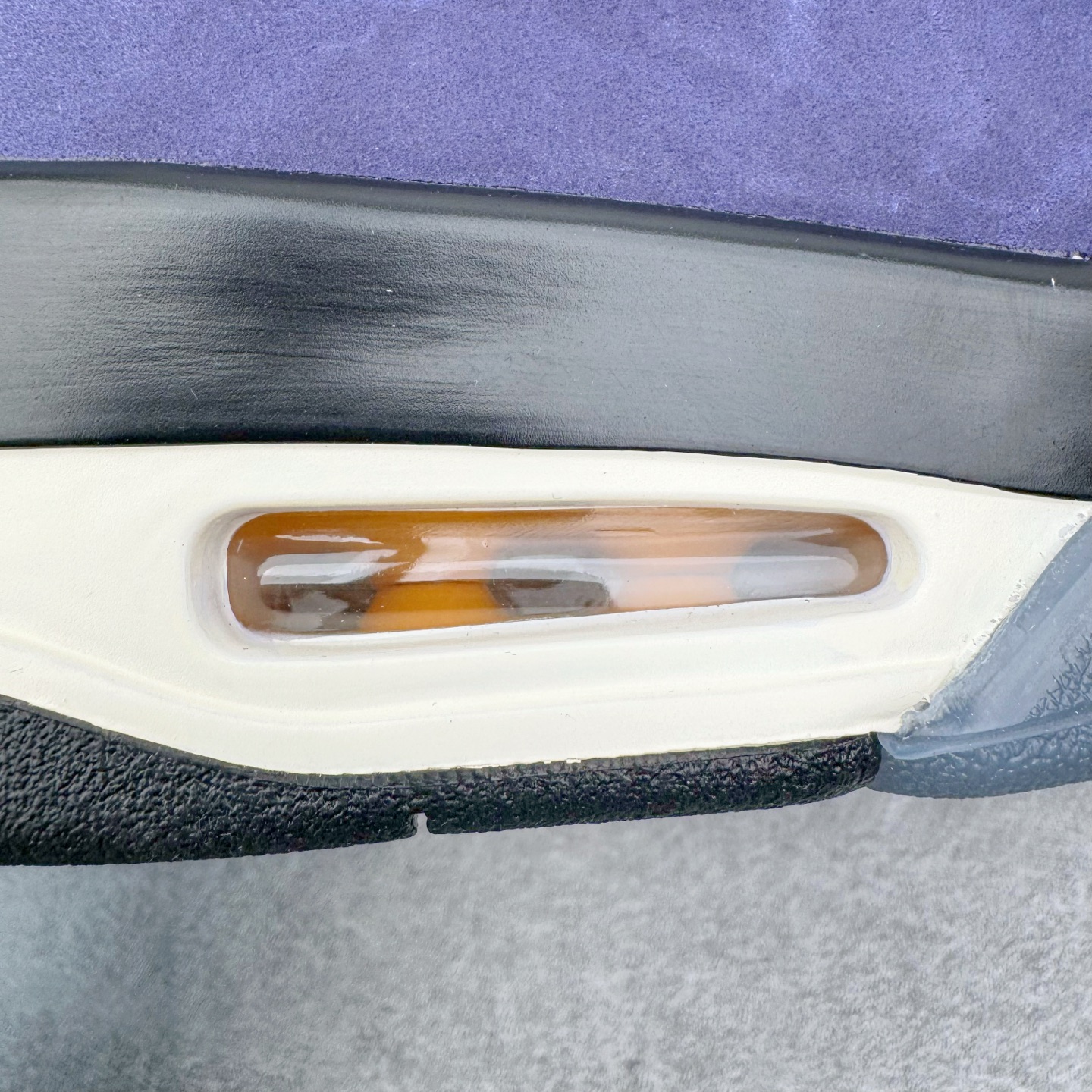 图片[15]-＃GX Air Jordan AJ4 Retro “Imperial Purple” 帝王紫 FV5029-500 全新批次 重点区分市面 唯一正确细节 后跟饰片中心位置有合模线 超弹硅胶材质 内层不织布补强 补强为硅胶提供更强耐久性 避免断裂 圈内最强四代 独家外贸特供尺码含 45.5 49.5 50.5 耗时半年巨作 全套原纸板楦头开发 原厂特供皮料加持 确保原汁原味 完美呈现四代版型 一比一鞋头弧度高度鞋身弧度 数据细节工艺流程均保持原鞋一致 原厂TPU网格鞋带扣 正确内里网布 菱角分明不变形无多余毛边 柔软性质感一致于原鞋 市场唯一原厂鞋扣模具 背面可见隐藏注塑口 原厂织唛标 原厂飞人电绣工艺 尾指中部跳三针 独家绑鞋带手法 印刷中底布 四线拉帮 米色美纹纸贴合固定 进口港宝加持 后跟自然饱满 全鞋荧光划线卡点 追求极致完美 每一双都是工艺品 多重QC质检 超越公司货的品控标准 实实在在的免检产品 尺码：40 40.5 41 42 42.5 43 44 44.5 45 45.5 46 47.5 48.5 49.5 50.5-选品中心