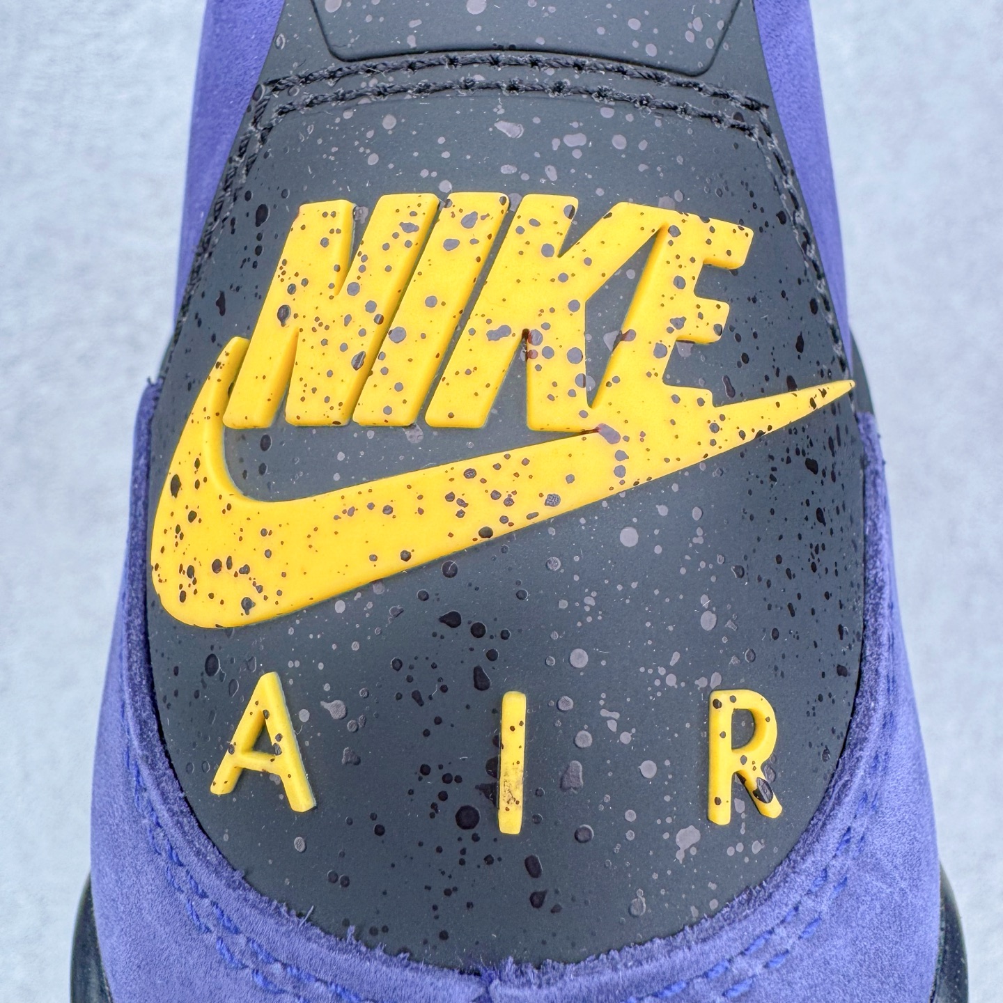 图片[10]-＃GX Air Jordan AJ4 Retro “Imperial Purple” 帝王紫 FV5029-500 全新批次 重点区分市面 唯一正确细节 后跟饰片中心位置有合模线 超弹硅胶材质 内层不织布补强 补强为硅胶提供更强耐久性 避免断裂 圈内最强四代 独家外贸特供尺码含 45.5 49.5 50.5 耗时半年巨作 全套原纸板楦头开发 原厂特供皮料加持 确保原汁原味 完美呈现四代版型 一比一鞋头弧度高度鞋身弧度 数据细节工艺流程均保持原鞋一致 原厂TPU网格鞋带扣 正确内里网布 菱角分明不变形无多余毛边 柔软性质感一致于原鞋 市场唯一原厂鞋扣模具 背面可见隐藏注塑口 原厂织唛标 原厂飞人电绣工艺 尾指中部跳三针 独家绑鞋带手法 印刷中底布 四线拉帮 米色美纹纸贴合固定 进口港宝加持 后跟自然饱满 全鞋荧光划线卡点 追求极致完美 每一双都是工艺品 多重QC质检 超越公司货的品控标准 实实在在的免检产品 尺码：40 40.5 41 42 42.5 43 44 44.5 45 45.5 46 47.5 48.5 49.5 50.5-选品中心