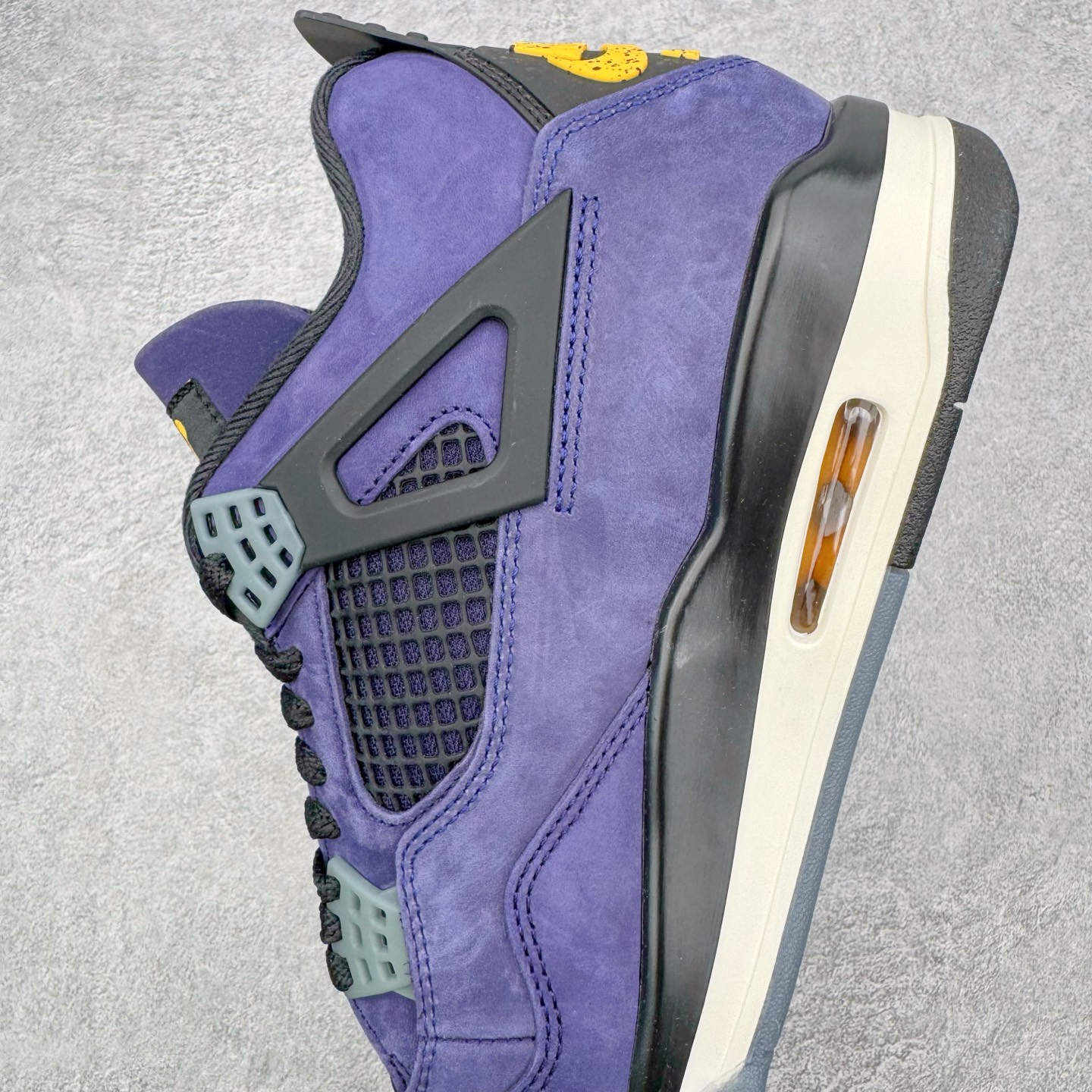 图片[7]-＃GX Air Jordan AJ4 Retro “Imperial Purple” 帝王紫 FV5029-500 全新批次 重点区分市面 唯一正确细节 后跟饰片中心位置有合模线 超弹硅胶材质 内层不织布补强 补强为硅胶提供更强耐久性 避免断裂 圈内最强四代 独家外贸特供尺码含 45.5 49.5 50.5 耗时半年巨作 全套原纸板楦头开发 原厂特供皮料加持 确保原汁原味 完美呈现四代版型 一比一鞋头弧度高度鞋身弧度 数据细节工艺流程均保持原鞋一致 原厂TPU网格鞋带扣 正确内里网布 菱角分明不变形无多余毛边 柔软性质感一致于原鞋 市场唯一原厂鞋扣模具 背面可见隐藏注塑口 原厂织唛标 原厂飞人电绣工艺 尾指中部跳三针 独家绑鞋带手法 印刷中底布 四线拉帮 米色美纹纸贴合固定 进口港宝加持 后跟自然饱满 全鞋荧光划线卡点 追求极致完美 每一双都是工艺品 多重QC质检 超越公司货的品控标准 实实在在的免检产品 尺码：40 40.5 41 42 42.5 43 44 44.5 45 45.5 46 47.5 48.5 49.5 50.5-选品中心