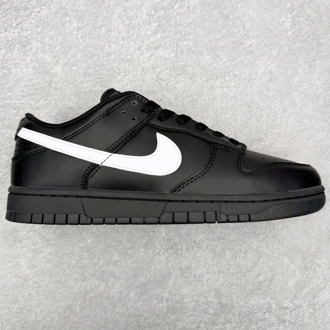 ＃F版 NK Dunk Low IO7606-010 极限压缩利润空间 超乎所想的高性价比 用料绝不含糊 原盒原配 正确耐磨橡胶大底 超高清洁度 全鞋零毛边皮料切割 全套原楦原模倾力打造完美版型 尺码：36 36.5 37.5 38 38.5 39 40 40.5 41 42 42.5 43 44 44.5 45 46 47.5-选品中心