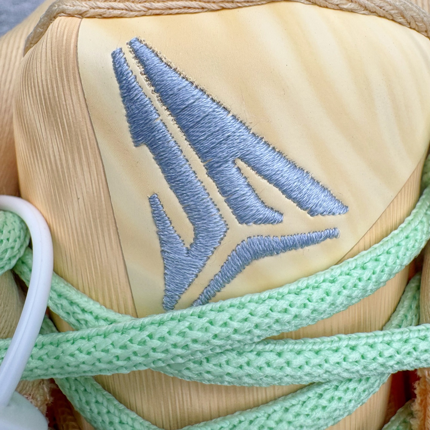 图片[17]-＃灭世/Max NK Ja 3 Scratch EP 莫兰特三代柔软舒适防滑耐磨透气支撑轻便低帮篮球鞋 橙红 HF2794-201 2024『压轴』后卫实战旗舰 圣枪腰王 重磅革新登场🌪 🔝历时5个月！全力打造 科比➕欧文系列 综合体 ！Pt实战体验天花板上限 再度提高🔝 ✅【顶配缓震】独家革新搭载 前掌5mm TURBO气垫 兼具贴地与缓震！（正品仅长方形小气垫）➕后掌大马蹄14mm厚 气垫 提高后掌缓震极限 （正品后掌无气垫） ✅【顶级抗扭】 搭载硬度65HC 发泡中底框架 ➕高强度中足抗扭片 革新升级 赛事级抗扭水平！独此一家 ✅【顶级支撑】鞋身侧向包裹 双层补强层 200斤以上选手 也可驾驭（正品仅一层）对比市场货品偷工减料 不可同日而语！ ✅气垫气压上脚即可感受！后掌鞋垫掀开可见气垫轮廓（谨防窜货） 鞋底止滑配方 无需磨合 原地起飞🛫 NK年度后卫旗舰 独家革新升级 『口碑源自专业 实力来源于专注』 真灭世纯原 切勿被市场仿冒吊牌挂羊头卖狗肉 尺码：39-46 正码正拍-选品中心