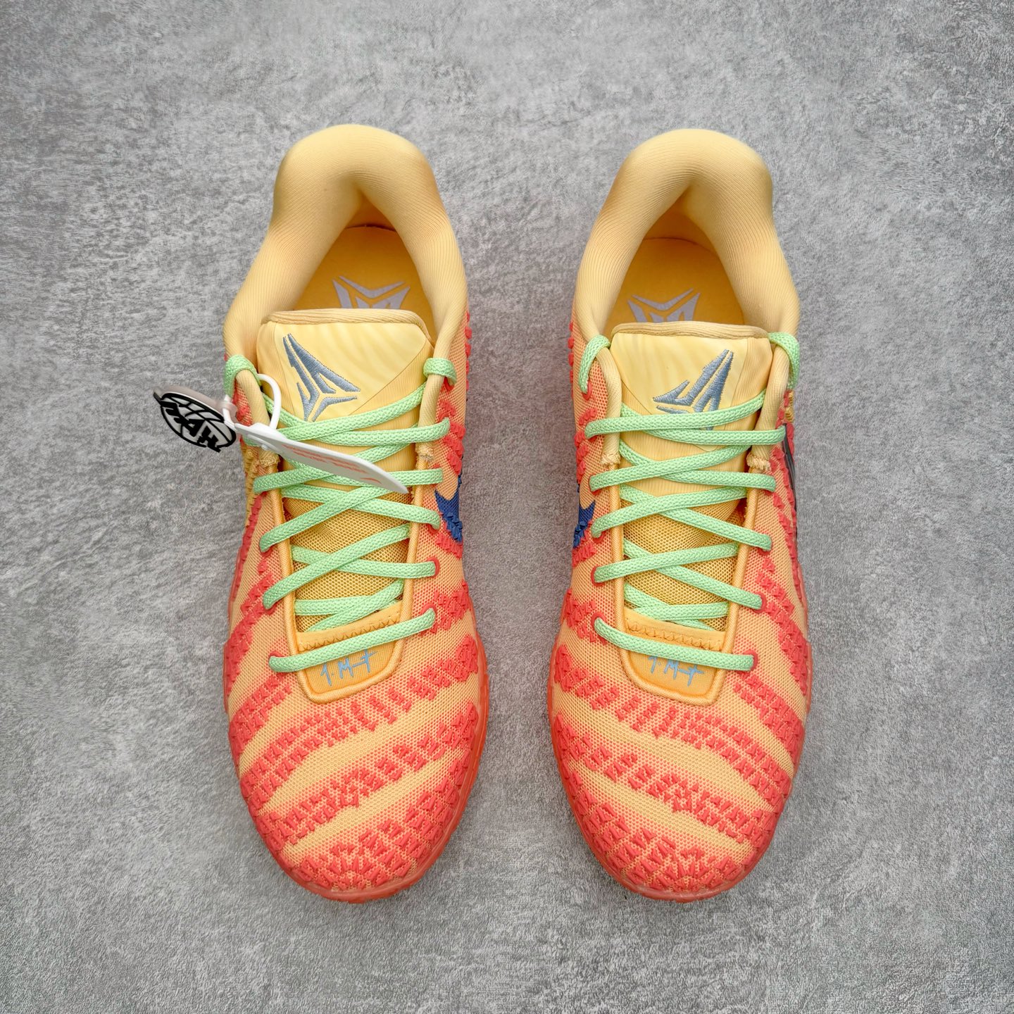 图片[2]-＃灭世/Max NK Ja 3 Scratch EP 莫兰特三代柔软舒适防滑耐磨透气支撑轻便低帮篮球鞋 橙红 HF2794-201 2024『压轴』后卫实战旗舰 圣枪腰王 重磅革新登场🌪 🔝历时5个月！全力打造 科比➕欧文系列 综合体 ！Pt实战体验天花板上限 再度提高🔝 ✅【顶配缓震】独家革新搭载 前掌5mm TURBO气垫 兼具贴地与缓震！（正品仅长方形小气垫）➕后掌大马蹄14mm厚 气垫 提高后掌缓震极限 （正品后掌无气垫） ✅【顶级抗扭】 搭载硬度65HC 发泡中底框架 ➕高强度中足抗扭片 革新升级 赛事级抗扭水平！独此一家 ✅【顶级支撑】鞋身侧向包裹 双层补强层 200斤以上选手 也可驾驭（正品仅一层）对比市场货品偷工减料 不可同日而语！ ✅气垫气压上脚即可感受！后掌鞋垫掀开可见气垫轮廓（谨防窜货） 鞋底止滑配方 无需磨合 原地起飞🛫 NK年度后卫旗舰 独家革新升级 『口碑源自专业 实力来源于专注』 真灭世纯原 切勿被市场仿冒吊牌挂羊头卖狗肉 尺码：39-46 正码正拍-选品中心