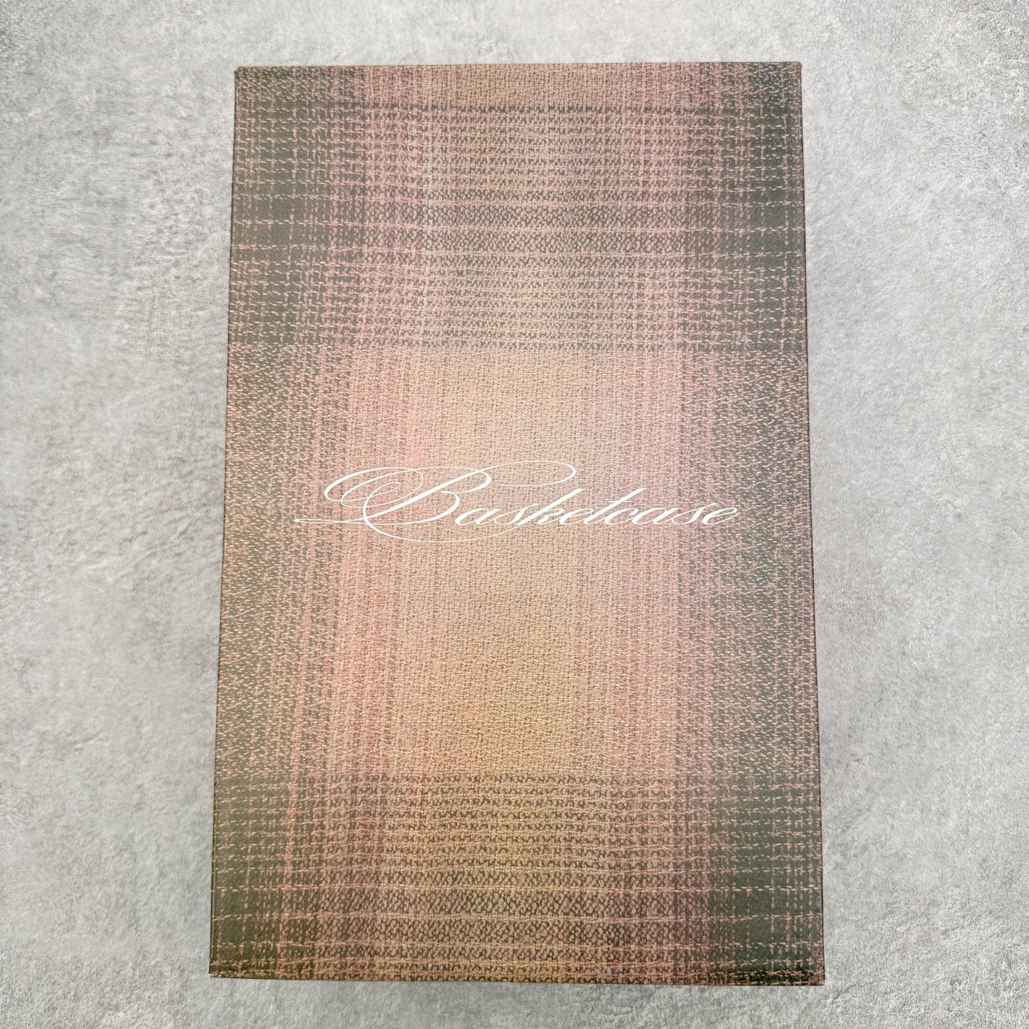 图片[21]-＃M纯原 BASKETCASE x New Balance U204LBC1 NB新百伦新款舒适百搭耐磨轻便低帮生活休闲鞋 男女同款 联名棕色 原档数据独立私模大底 唯一正确三层组合大底 特高弹切片加持 百分百还原原鞋脚感 NB市场最强产物 防伪原标全套原楦原纸板原厂数据开发 全鞋电脑针车加持 原厂网布 原装进口头层翻毛皮料正确绒感卡色 正确中底拉帮中底网布细节 匠心打造 耗时两个月开发完成 工艺极其复杂难度可想而知 高端零售专供产物 尺码：36 37 37.5 38 38.5 39.5 40 40.5 41.5 42 42.5 43 44 44.5 45 45.5 46.5 47-选品中心