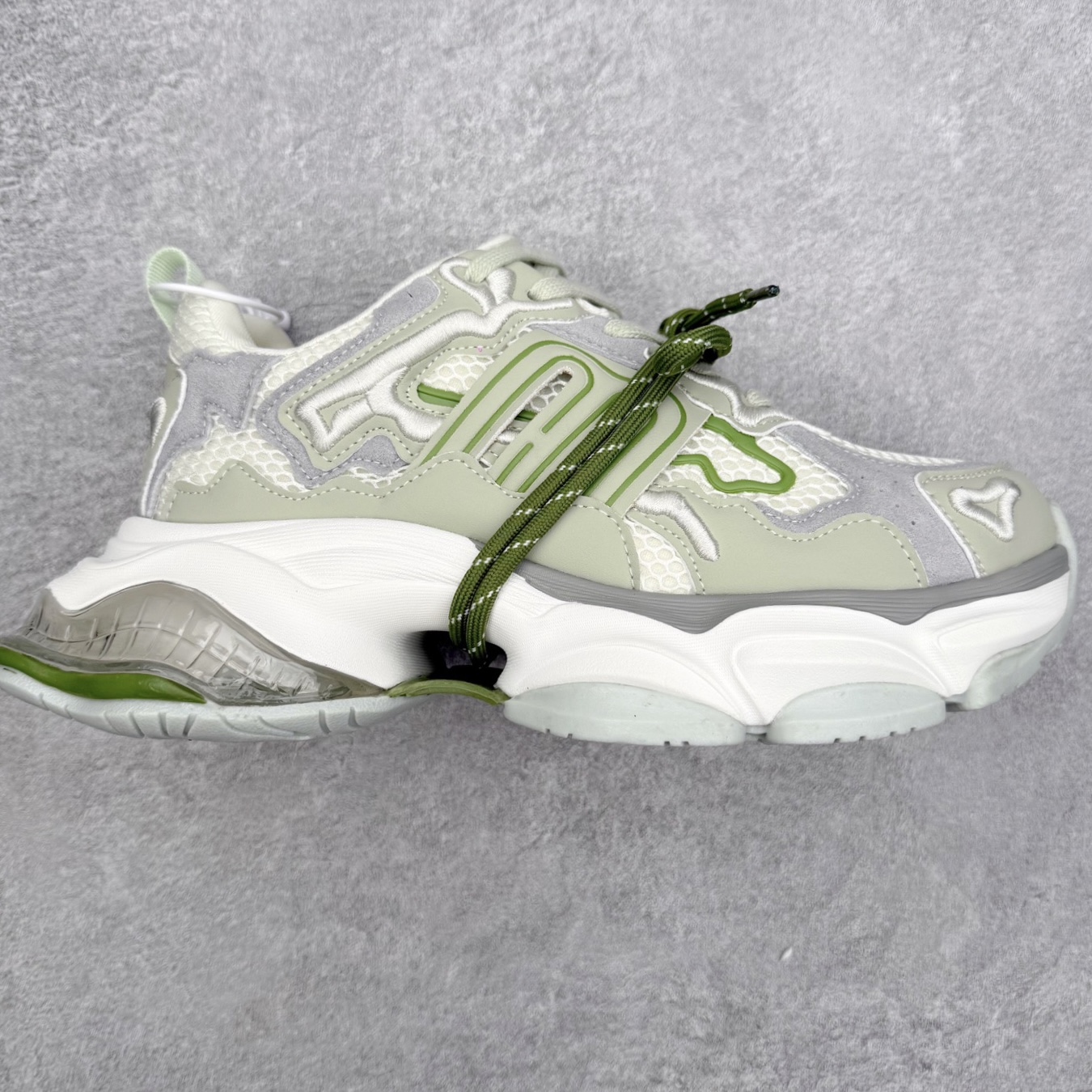 GG-CC赵露思2025新款厚底增高休闲运动老爹鞋系列 广东大厂出品 7CM厚底增高 星河粒子 银白粉色 银角大王 完美细节 25ss春季新款厚底增高 大长腿 时髦look轻松定格 不费力展现率性氛围 高档银盒 酷帅机能风不规则设计大底 拼色造型设计 轻便舒适百搭 GGCC银白配色好温柔 三层组合月牙底 柔软有弹性的月牙底和增加舒适度显腿长的7cm增高 长时间走路和站立都不累脚舒适度和少女感 厚底增高 不管怎么搭都好看~尺码：35 36 37 38 39 40-选品中心