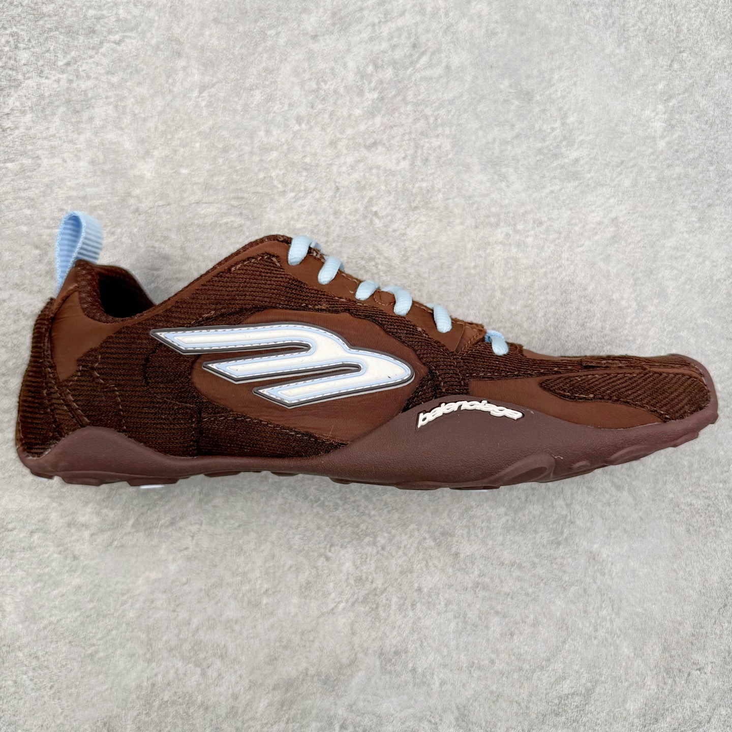 ＃VG零售版 Balenciaga巴黎世家 Monday Ultra 做旧 压纹标识圆头系带低帮生活休闲鞋 正常尺码 尺码：35 36 37 38 39 40 41 42 43 44 45 46-选品中心