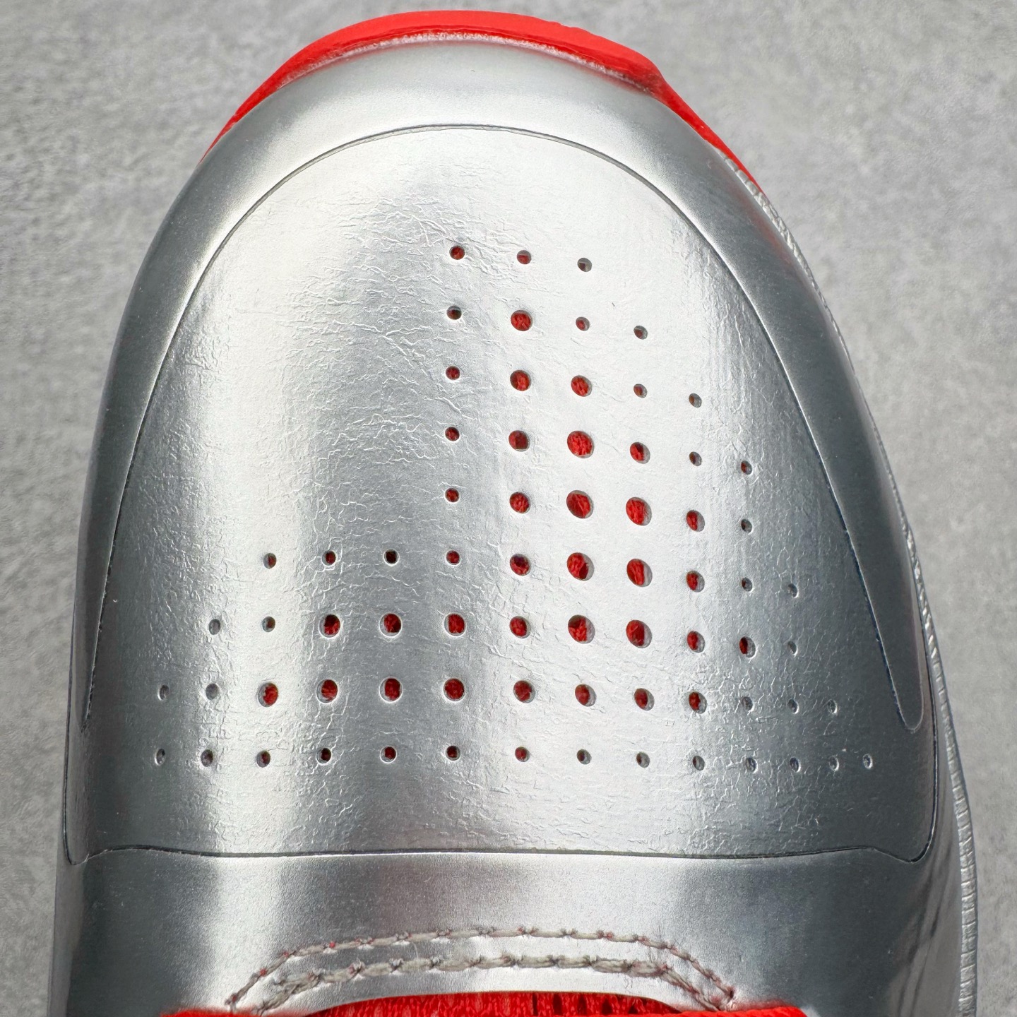 图片[16]-＃S2纯原 Caitlin Clark x NK Zoom Kobe ZK5 科比5代 克拉克森联名 银红 IV2712-001 Zoom Turbo气垫➕后掌EVA缓震 实战配置直接拉满 原楦纸板开发 鞋身流线型、后跟塑形 区分土肥圆 原档数据3D打印 鞋面细节匹配原版 全身鞋材卡料色独家定制 唯一正确喷漆SWOOSH NK专利Flyknit飞线科技，给予鞋身足够抗扭矩力 真实底模最大48.5 实战利器 专供海外市场 尺码：40 40.5 41 42 42.5 43 44 44.5 45 46 47.5 48.5 （脚宽、脚胖 建议买大半码）-选品中心