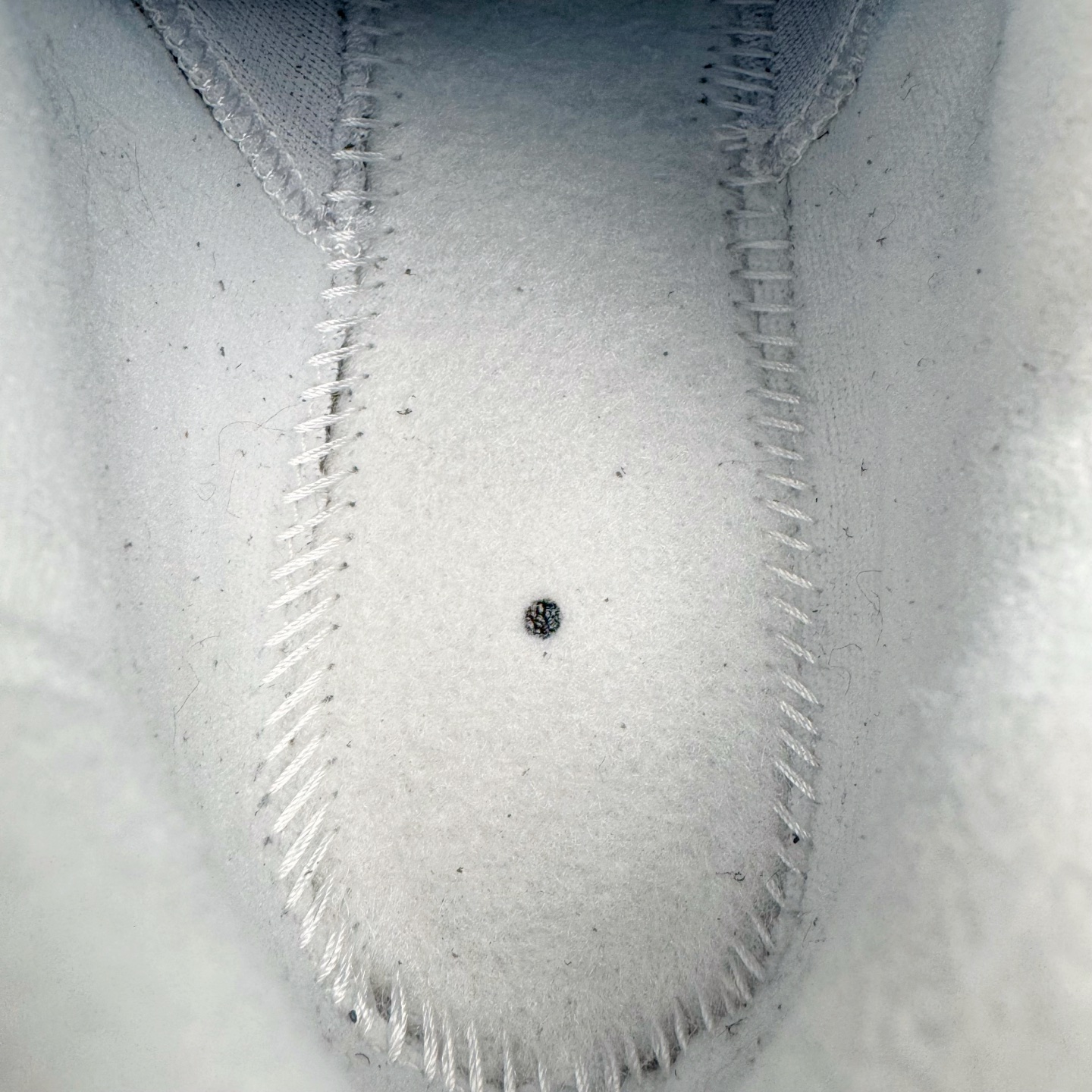 图片[25]-＃SF外贸特供 UNDEFEATED x NK Air Max 95 SP 上海限定 联名灰黄 IB4523-002 亲自操刀耗时半年开发 重金购买全套印尼原厂纸板楦头开发 2025官方主推系列 致敬诞生30周年的传奇鞋型 Air Max 95 系列再度重磅复刻归来 以全新配色续写光辉历史 更以现代手法重塑经典 将复古风格与前沿科技完美融合 一比一鞋头弧度高度鞋身弧度 东莞原厂模具大底 一码一模 原厂高韧性Tpu 独家供应35.5 45.5 48.5 49.5 50.5 原厂特供同批次皮料与Zp零色差 原厂特供内外标均可过绿X扫描认证 独家原装Big Bubble气垫 气垫体积更大 提供更强的缓震性能和回弹性 进口玻璃冲刀皮料裁剪零毛边 电脑针车工艺 鞋面不留荧光细节 平台可冲 超高鞋面清洁度 最高QC检验标准 控制溢胶瑕疵 每一双都是工艺品 实拍调校N版已经零色差零失真 百分百还原实物色彩所见即所得 不存在货不对板色差等低级问题 选购参考实物拍摄 不混卖不参货 只用心做好货严格选品 承诺混一赔十 尺码：35.5 36 36.5 37.5 38 38.5 39 40 40.5 41 42 42.5 43 44 44.5 45 45.5 46 47.5 48.5 49.5 50.5-选品中心