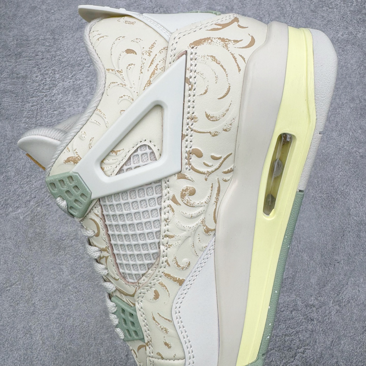 图片[7]-＃K版纯原 Air Jordan AJ4 Somos Eternos 墨西哥亡灵节主题 IM8116-047 全新升级改良 原鞋原楦原纸板同源开发 完美呈现乔4的版型 内侧正确双色网格 还原细节 原厂皮料 正确气垫颜色 正确网格工艺 正确拉帮工艺 全鞋原装材料制作 原档案原模具打造 支持全方位与正品对比 尺码：36 36.5 37.5 38 38.5 39 40 40.5 41 42 42.5 43 44 44.5 45 46 47.5-选品中心