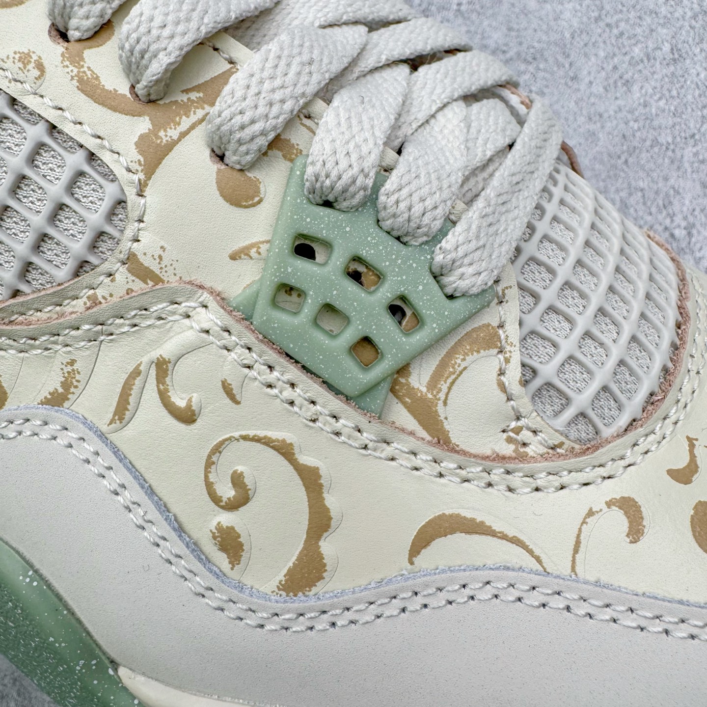 图片[19]-＃K版纯原 Air Jordan AJ4 Somos Eternos 墨西哥亡灵节主题 IM8116-047 全新升级改良 原鞋原楦原纸板同源开发 完美呈现乔4的版型 内侧正确双色网格 还原细节 原厂皮料 正确气垫颜色 正确网格工艺 正确拉帮工艺 全鞋原装材料制作 原档案原模具打造 支持全方位与正品对比 尺码：36 36.5 37.5 38 38.5 39 40 40.5 41 42 42.5 43 44 44.5 45 46 47.5-选品中心