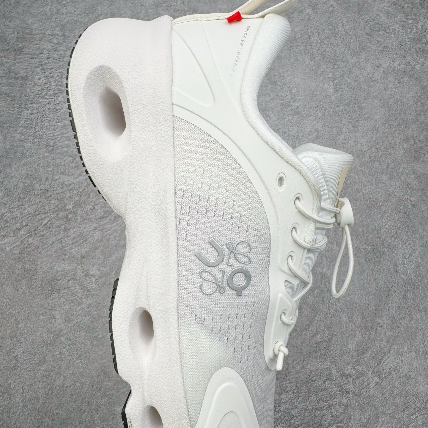 图片[6]-＃莞产 LOEWE罗意威 x ON昂跑 联名款 Cloudsolo系列 •原鞋一致橡胶底 原版高弹MD 加爆米花料 •正确后跟小蛮腰 •Logo立体有光泽度 •正确鞋头饱满立体 •鞋舌TPU立体高频 •正确鞋面网布多层厚实材料 •后跟织带高频立体 织带上浆加硬 •正确鞋带头滴胶柔软 •正确鞋垫前薄后厚有弹性（欧奈斯材料，非普通海玻璃） 尺码：36 36.5 37 37.5 38 38.5 39 40 40.5 41 42 42.5 43 44 44.5 45 46（真半码）-选品中心