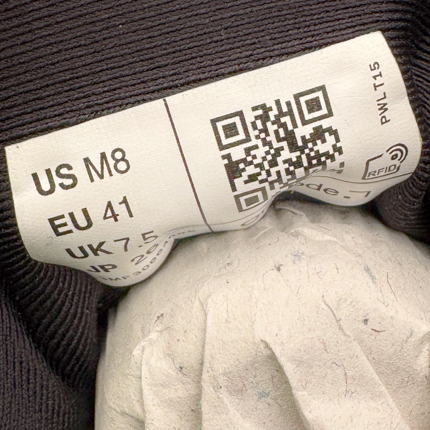 图片[20]-＃莞产 LOEWE罗意威 x ON昂跑 联名款 Cloudsolo系列 •原鞋一致橡胶底 原版高弹MD 加爆米花料 •正确后跟小蛮腰 •Logo立体有光泽度 •正确鞋头饱满立体 •鞋舌TPU立体高频 •正确鞋面网布多层厚实材料 •后跟织带高频立体 织带上浆加硬 •正确鞋带头滴胶柔软 •正确鞋垫前薄后厚有弹性（欧奈斯材料，非普通海玻璃） 尺码：36 36.5 37 37.5 38 38.5 39 40 40.5 41 42 42.5 43 44 44.5 45 46（真半码）-选品中心