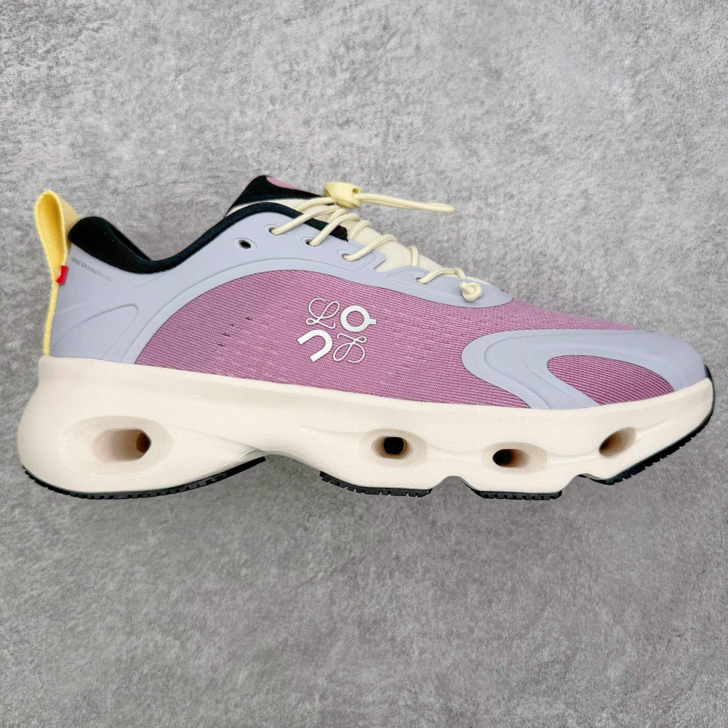 图片[5]-＃莞产 LOEWE罗意威 x ON昂跑 联名款 Cloudsolo系列 •原鞋一致橡胶底 原版高弹MD 加爆米花料 •正确后跟小蛮腰 •Logo立体有光泽度 •正确鞋头饱满立体 •鞋舌TPU立体高频 •正确鞋面网布多层厚实材料 •后跟织带高频立体 织带上浆加硬 •正确鞋带头滴胶柔软 •正确鞋垫前薄后厚有弹性（欧奈斯材料，非普通海玻璃） 尺码：36 36.5 37 37.5 38 38.5 39 40 40.5 41 42 42.5 43 44 44.5 45 46（真半码）-选品中心