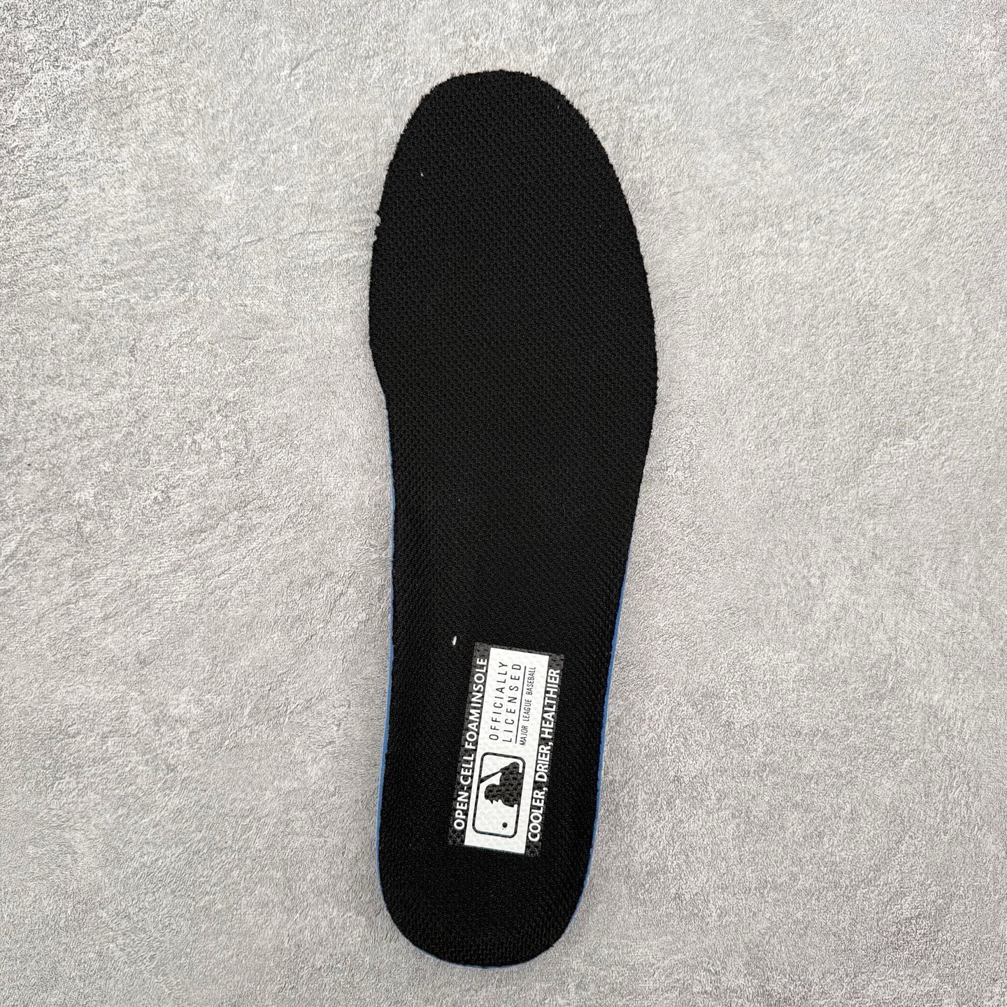 图片[17]-＃纯原福利 MLB BigBall Chunky纽约洋基队增高复古风印花老爹鞋 MLB是韩国F&F旗下潮流服装品牌 拥有150年历史的经典传统 是街头文化和国际生活方式的领导者 MLB拥有包括男装、女装、童装、配饰在内的全品类服饰 提供覆盖各性别、各年龄层、From Head to Toe的穿搭装备 其产品结合了韩国的时尚造型与质感 展现了运动服饰也可以兼具时尚潮流的风格 在产品设计上 MLB不仅融合了美国职业棒球大联盟的各当家球队 更结合了棒球运动中的各个元素 复古风范自信控场 复古鞋型率先勾描独特的自我态度 在经典线条与时尚元素的精彩交织下刷新街头复古运动风潮 质感十足兼备卓越的舒适透气性能迎合夏日追求的自在脚感。尺码：36 36.5 37.5 38 38.5 39 40 40.5 41 42 42.5 43 44 44.5 45-选品中心