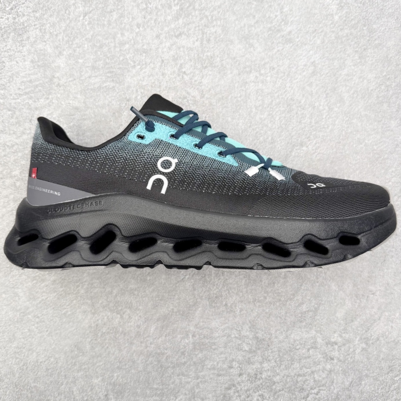 ＃福利特价 On昂跑 Cloudtilt 圆头系带减震耐磨低帮生活休闲鞋 此运动品牌 开创于2010年 缓震着陆、强效回弹、轻柔质感的设计构思始终是ON研制关键 与此同时基于“为全球提供革新性的跑步感受”信念 陆续推出了多款跑鞋及其以专业运动人体跑步工程学为设计关键的功能性跑步服饰设备 让跑者不费力气地畅快畅跑 尺码：36 36.5 37.5 38 38.5 39 40 40.5 41 42 42.5 43 44 44.5 45-选品中心