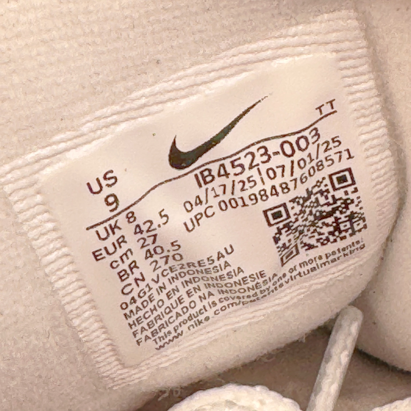 图片[13]-＃SF外贸特供 UNDEFEATED x NK Air Max 95 SP 上海限定 联名灰红 IB4523-003 亲自操刀耗时半年开发 重金购买全套印尼原厂纸板楦头开发 2025官方主推系列 致敬诞生30周年的传奇鞋型 Air Max 95 系列再度重磅复刻归来 以全新配色续写光辉历史 更以现代手法重塑经典 将复古风格与前沿科技完美融合 一比一鞋头弧度高度鞋身弧度 东莞原厂模具大底 一码一模 原厂高韧性Tpu 独家供应35.5 45.5 48.5 49.5 50.5 原厂特供同批次皮料与Zp零色差 原厂特供内外标均可过绿X扫描认证 独家原装Big Bubble气垫 气垫体积更大 提供更强的缓震性能和回弹性 进口玻璃冲刀皮料裁剪零毛边 电脑针车工艺 鞋面不留荧光细节 平台可冲 超高鞋面清洁度 最高QC检验标准 控制溢胶瑕疵 每一双都是工艺品 实拍调校N版已经零色差零失真 百分百还原实物色彩所见即所得 不存在货不对板色差等低级问题 选购参考实物拍摄 不混卖不参货 只用心做好货严格选品 承诺混一赔十 尺码：35.5 36 36.5 37.5 38 38.5 39 40 40.5 41 42 42.5 43 44 44.5 45 45.5 46 47.5 48.5 49.5 50.5-选品中心