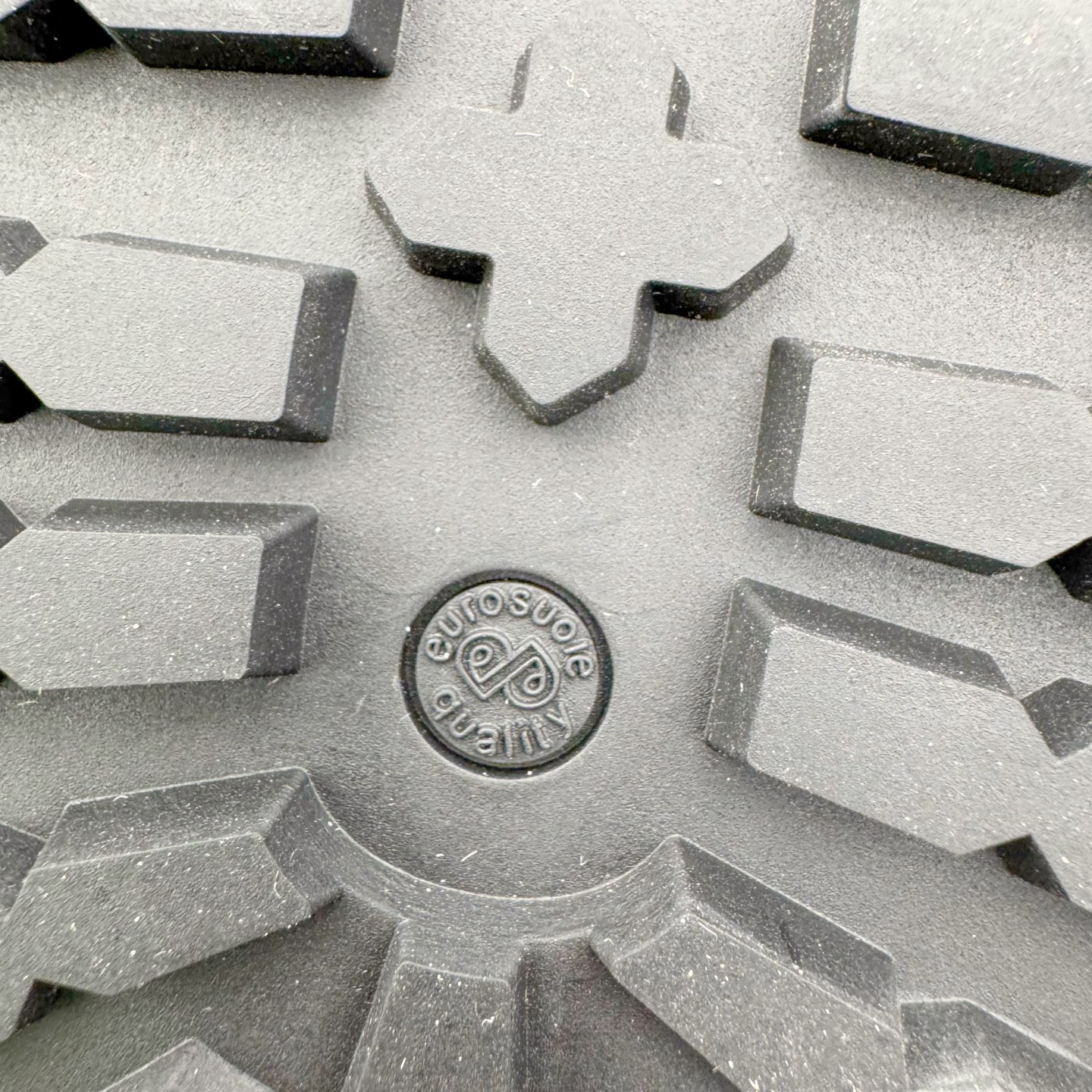 图片[19]-＃GD广顶 DIEMME Cornaro Gomma 时尚潮流耐磨减震低帮户外功能鞋 DIEMME是欧洲意式高端手工潮鞋品牌，1992年成立，被誉为“鞋靴中的劳斯菜斯”，DIEMME在2016年被ELLE时尚杂志评为内行人最爱的7个运动鞋品牌的其中之一。Diemme经常参加世界知名鞋展比如米兰鞋展、巴黎鞋展、佛罗伦萨鞋展。尺码：39 40 41 42 43 44 45-选品中心