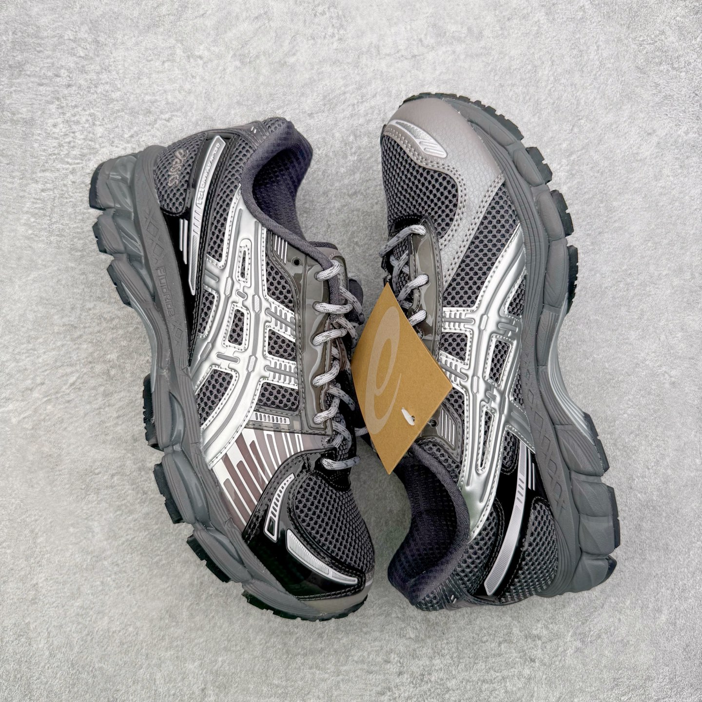 图片[3]-＃ZC总裁 Asics Gel Kayano 12.1 亚瑟士卡亚诺12.1代系列低帮轻量缓震休闲运动跑步鞋 采用环保太空合成革配合透气网眼布鞋面材质 中底3D可视GEL缓震胶效果 升级EVA全新缓震中底部位科技组合耐磨橡胶外底片 尺码：36 37 37.5 38 39 39.5 40.5 41.5 42 42.5 43.5 44 44.5 45 46-选品中心