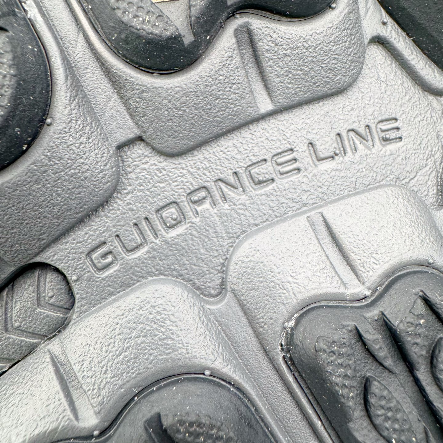 图片[21]-＃ZC总裁 Asics Gel Kayano 12.1 亚瑟士卡亚诺12.1代系列低帮轻量缓震休闲运动跑步鞋 采用环保太空合成革配合透气网眼布鞋面材质 中底3D可视GEL缓震胶效果 升级EVA全新缓震中底部位科技组合耐磨橡胶外底片 尺码：36 37 37.5 38 39 39.5 40.5 41.5 42 42.5 43.5 44 44.5 45 46-选品中心