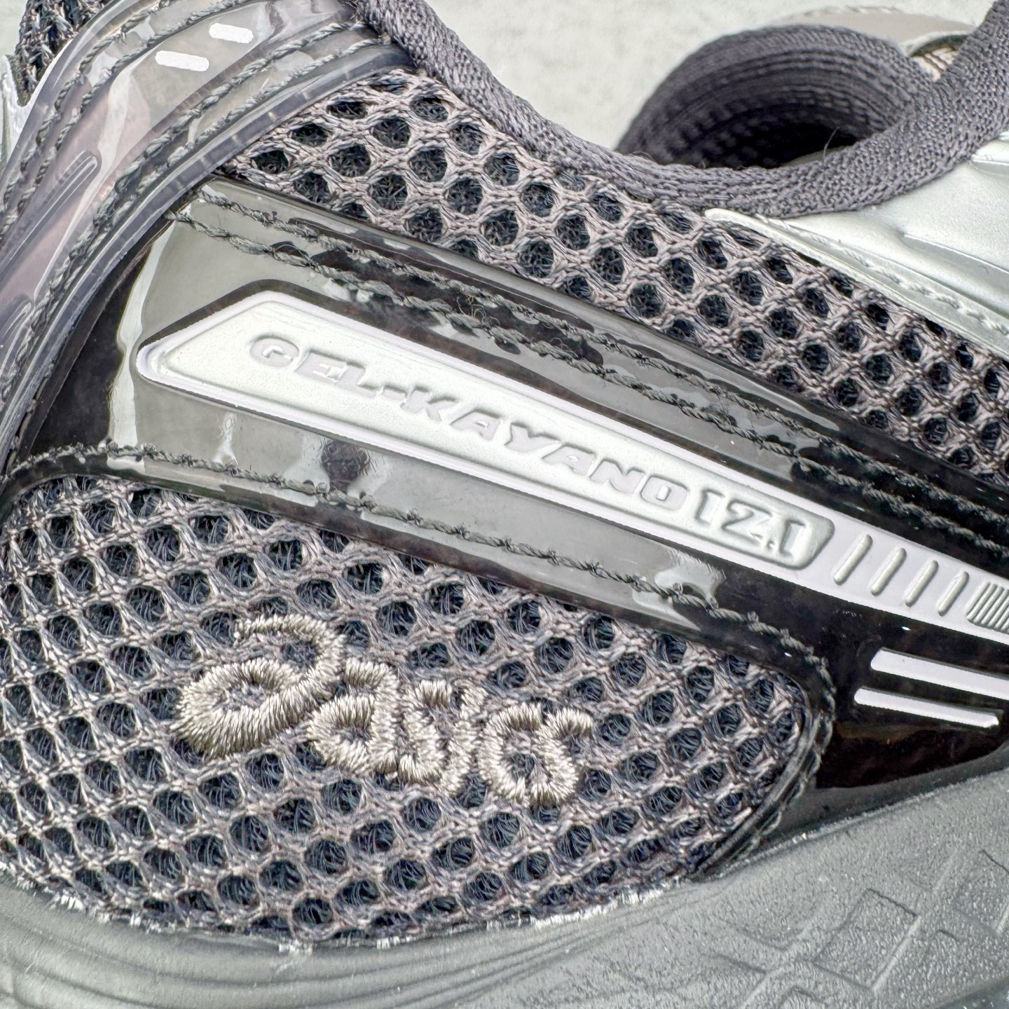 图片[14]-＃ZC总裁 Asics Gel Kayano 12.1 亚瑟士卡亚诺12.1代系列低帮轻量缓震休闲运动跑步鞋 采用环保太空合成革配合透气网眼布鞋面材质 中底3D可视GEL缓震胶效果 升级EVA全新缓震中底部位科技组合耐磨橡胶外底片 尺码：36 37 37.5 38 39 39.5 40.5 41.5 42 42.5 43.5 44 44.5 45 46-选品中心