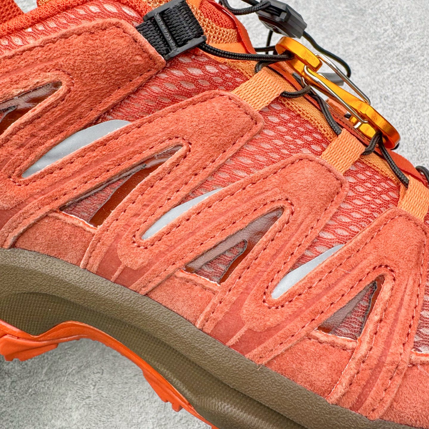 图片[20]-＃C版 SALOMON XA Pro 3D ADV 萨洛蒙潮流越野机能户外功能鞋 CNY马年限定 红棕 纯原外贸平台特供订单 耗时半年巨作 全套原纸板楦头开发 原厂特供网布配套加持 确保原汁原味 完美呈现版型 原档数据独家私模五层组合大底 原装Ortholite轻量化鞋垫 中底布带钢印编号 原厂TPU锁扣 进口港宝加持 后跟自然饱满 还原公司包裹性 鞋面采用SENSIFT贴合技术 全方位贴合包裹脚型 鞋跟部鞋底牵引设计 提供强大的抓地性能 更适应野外崎岖不平的道路 其3D ADVANCED CHASSIS底盘 材料轻量大化 钉齿设计更具稳定性 防护性 鞋底易磨损区运用CONTAGRIP高耐磨材料 应对城市硬质路面长距离跑考验 尺码：36 36.5 37.5 38 38.5 39 40 40.5 41 42 42.5 43 44 44.5 45-选品中心