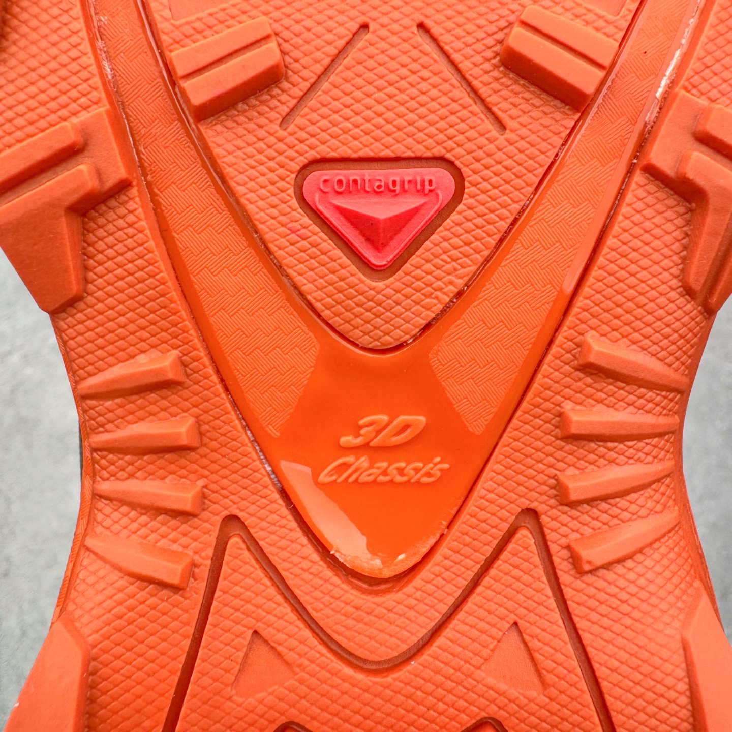 图片[21]-＃C版 SALOMON XA Pro 3D ADV 萨洛蒙潮流越野机能户外功能鞋 CNY马年限定 红棕 纯原外贸平台特供订单 耗时半年巨作 全套原纸板楦头开发 原厂特供网布配套加持 确保原汁原味 完美呈现版型 原档数据独家私模五层组合大底 原装Ortholite轻量化鞋垫 中底布带钢印编号 原厂TPU锁扣 进口港宝加持 后跟自然饱满 还原公司包裹性 鞋面采用SENSIFT贴合技术 全方位贴合包裹脚型 鞋跟部鞋底牵引设计 提供强大的抓地性能 更适应野外崎岖不平的道路 其3D ADVANCED CHASSIS底盘 材料轻量大化 钉齿设计更具稳定性 防护性 鞋底易磨损区运用CONTAGRIP高耐磨材料 应对城市硬质路面长距离跑考验 尺码：36 36.5 37.5 38 38.5 39 40 40.5 41 42 42.5 43 44 44.5 45-选品中心