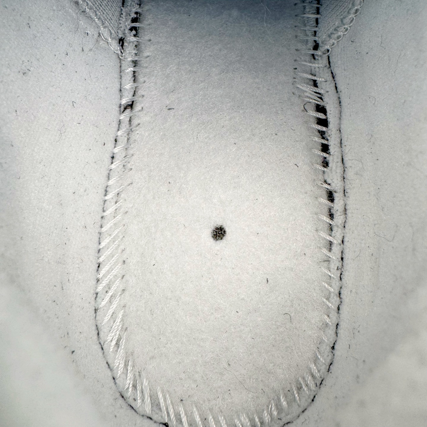 图片[10]-＃SF外贸特供 UNDEFEATED x NK Air Max 95 SP 纽约限定 联名灰绿 IB4523-004 亲自操刀耗时半年开发 重金购买全套印尼原厂纸板楦头开发 2025官方主推系列 致敬诞生30周年的传奇鞋型 Air Max 95 系列再度重磅复刻归来 以全新配色续写光辉历史 更以现代手法重塑经典 将复古风格与前沿科技完美融合 一比一鞋头弧度高度鞋身弧度 东莞原厂模具大底 一码一模 原厂高韧性Tpu 独家供应35.5 45.5 48.5 49.5 50.5 原厂特供同批次皮料与Zp零色差 原厂特供内外标均可过绿X扫描认证 独家原装Big Bubble气垫 气垫体积更大 提供更强的缓震性能和回弹性 进口玻璃冲刀皮料裁剪零毛边 电脑针车工艺 鞋面不留荧光细节 平台可冲 超高鞋面清洁度 最高QC检验标准 控制溢胶瑕疵 每一双都是工艺品 实拍调校N版已经零色差零失真 百分百还原实物色彩所见即所得 不存在货不对板色差等低级问题 选购参考实物拍摄 不混卖不参货 只用心做好货严格选品 承诺混一赔十 尺码：35.5 36 36.5 37.5 38 38.5 39 40 40.5 41 42 42.5 43 44 44.5 45 45.5 46 47.5 48.5 49.5 50.5-选品中心