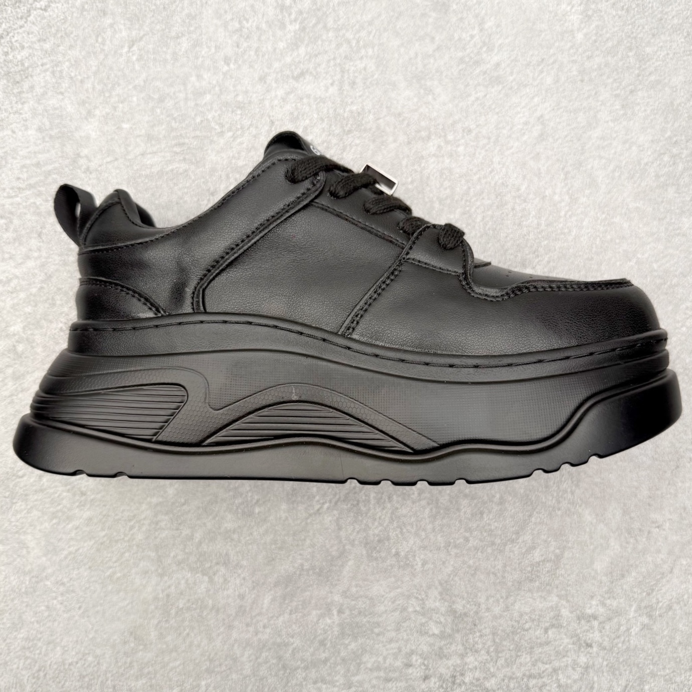 GG-CC赵露思2025新款厚底增高休闲运动老爹鞋系列 广东大厂出品 7CM厚底增高 星河粒子 银白粉色 银角大王 完美细节 25ss春季新款厚底增高 大长腿 时髦look轻松定格 不费力展现率性氛围 高档银盒 酷帅机能风不规则设计大底 拼色造型设计 轻便舒适百搭 GGCC银白配色好温柔 三层组合月牙底 柔软有弹性的月牙底和增加舒适度显腿长的7cm增高 长时间走路和站立都不累脚舒适度和少女感 厚底增高 不管怎么搭都好看~尺码：35 36 37 38 39 40-选品中心