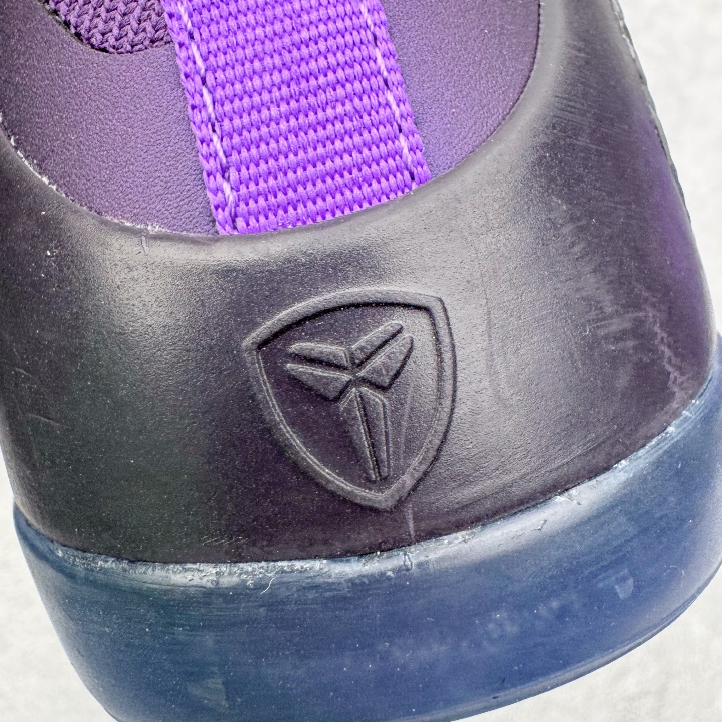 图片[15]-＃S2纯原 NK Kobe 9 Low EM PE 科比九代舒适减震防滑低帮篮球鞋 紫色 IM0465-500 React科技鞋垫加持 实战配置直接拉满 原楦纸板开发 鞋身流线型、后跟塑形 区分土肥圆 原厂针织鞋面一针一线匹配原版 全身鞋材卡料色独家定制 唯一万针立体刺绣SWOOSH 真实底模最大48.5 实战利器 专供海外市场 尺码：40 40.5 41 42 42.5 43 44 44.5 45 46 47.5 48.5 （脚宽、脚胖 建议买大半码）-选品中心