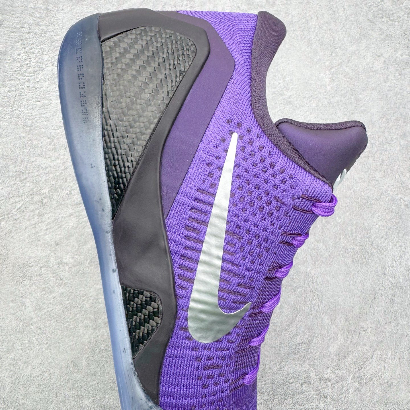 图片[6]-＃S2纯原 NK Kobe 9 Low EM PE 科比九代舒适减震防滑低帮篮球鞋 紫色 IM0465-500 React科技鞋垫加持 实战配置直接拉满 原楦纸板开发 鞋身流线型、后跟塑形 区分土肥圆 原厂针织鞋面一针一线匹配原版 全身鞋材卡料色独家定制 唯一万针立体刺绣SWOOSH 真实底模最大48.5 实战利器 专供海外市场 尺码：40 40.5 41 42 42.5 43 44 44.5 45 46 47.5 48.5 （脚宽、脚胖 建议买大半码）-选品中心