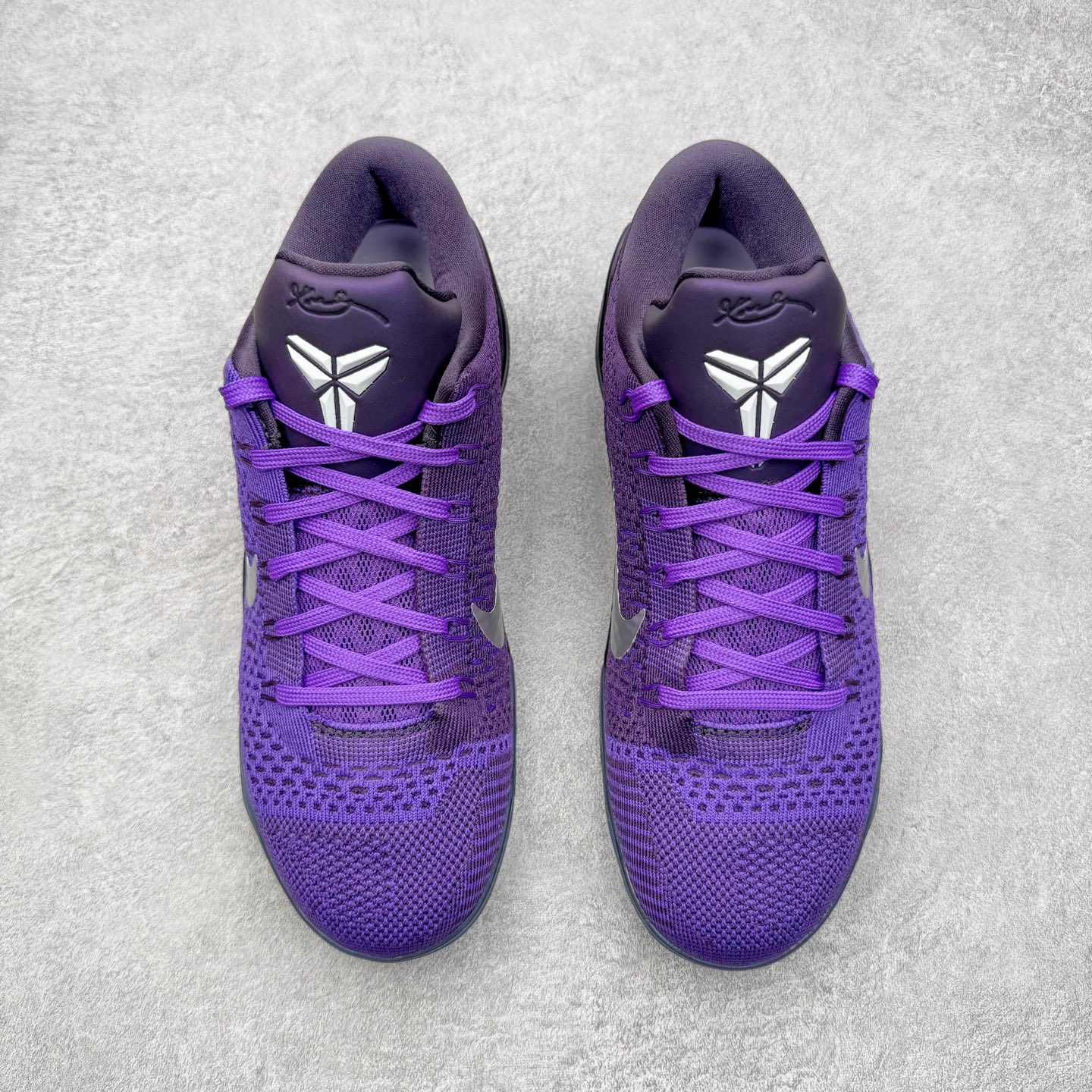 图片[2]-＃S2纯原 NK Kobe 9 Low EM PE 科比九代舒适减震防滑低帮篮球鞋 紫色 IM0465-500 React科技鞋垫加持 实战配置直接拉满 原楦纸板开发 鞋身流线型、后跟塑形 区分土肥圆 原厂针织鞋面一针一线匹配原版 全身鞋材卡料色独家定制 唯一万针立体刺绣SWOOSH 真实底模最大48.5 实战利器 专供海外市场 尺码：40 40.5 41 42 42.5 43 44 44.5 45 46 47.5 48.5 （脚宽、脚胖 建议买大半码）-选品中心
