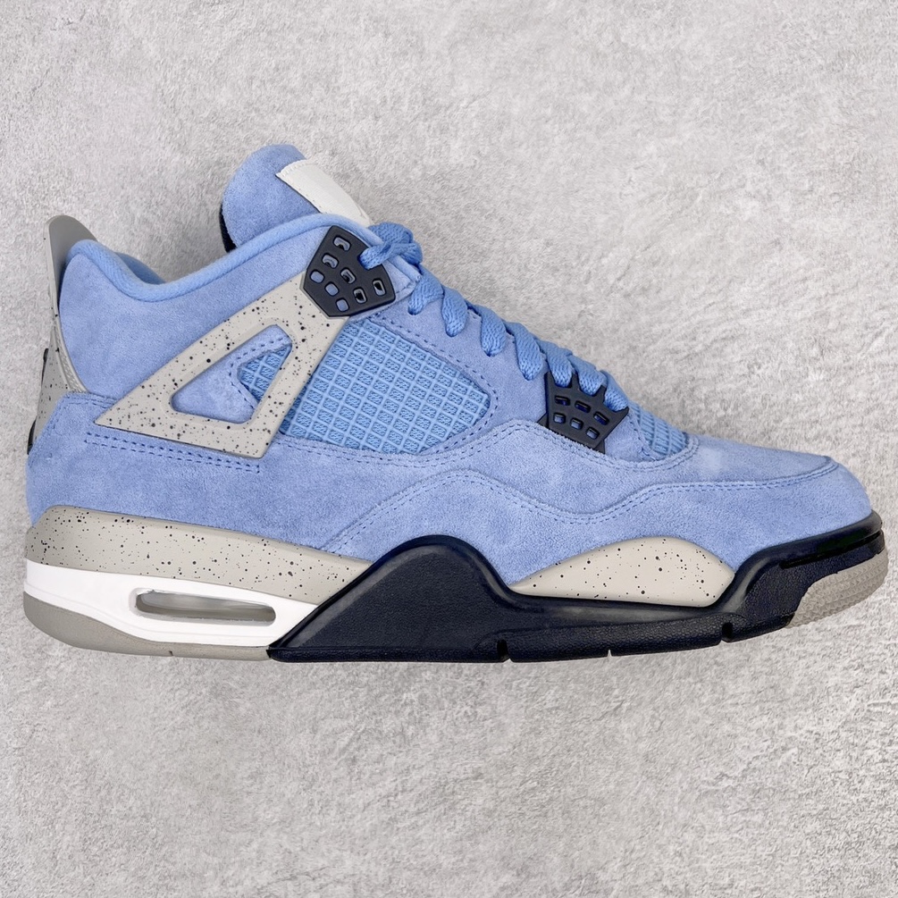 ＃KZ神版福利回馈 Air Jordan AJ4 Retro SE \\\”University Blue\\\” 大学蓝 CT8527-400 独家外贸特供尺码含 45.5 49.5 50.5 国内外口碑最好最推荐的产品 市场中端王者 亲自操刀耗时半年巨作 全套原纸板楦头开发 确保原汁原味 完美呈现四代版型 一比一鞋头弧度高度鞋身弧度 此版本只针对中端市场 皮料材质有所更替 其他数据细节工艺流程均保持一致 绝不口嗨 细节品控鞋型随意秒杀市面3XX 4XX 原厂TPU网格鞋带扣 正确内里网布 菱角分明不变形无多余毛边 柔软性质感一致于原鞋 市场唯一原厂鞋扣模具 背面可见隐藏注塑口 原厂织唛标 原厂飞人电绣工艺 尾指中部跳三针 独家绑鞋带手法 印刷中底布 四线拉帮 米色美纹纸贴合固定 进口港宝加持 后跟自然饱满 全鞋荧光划线卡点 追求极致完美 每一双都是工艺品 多重QC质检 超越公司货的品控标准 实实在在的免检产品 尺码：40 40.5 41 42 42.5 43 44 44.5 45 45.5 46 47.5 48.5 49.5 50.5-选品中心