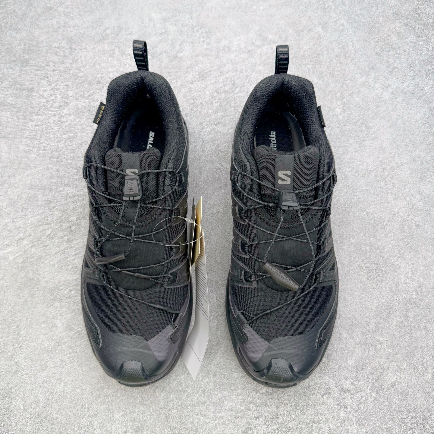 图片[2]-SALOMON萨洛蒙 XA Pro 3D V9 织物 GTX 舒适百搭减震防水透气支撑低帮徒步鞋 SALOMON诞生于1947年的法国阿尔卑斯山区，全球知名的户外运动品牌。一直致力于推动滑雪、越野跑等山地运动的发展及产品的进步。其产品设计致力于追求创新和发掘产品的性能极限，帮助喜欢自由的人在山地间不断挑战自我。实拍调校N版已经零色差零失真 百分百还原实物色彩所见即所得 不存在货不对板色差等低级问题 选购参考实物拍摄 不混卖不参货 只用心做好货严格选品 承诺混一赔十 尺码：36 36.5 37.5 38 38.5 39 40 40.5 41 42 42.5 43 44 44.5 45 46-选品中心