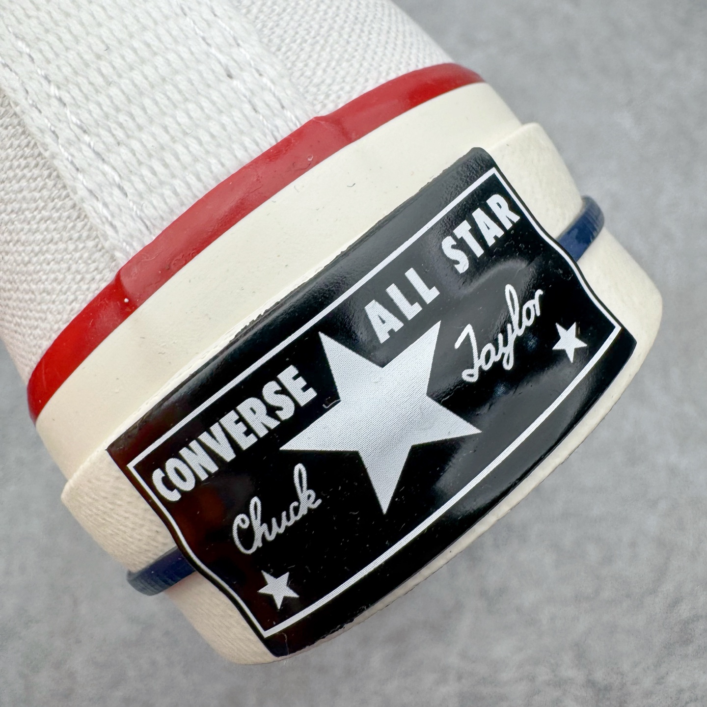 图片[13]-＃越南订单 裸鞋圈专属版本 Converse Chuck All Star 1970S 经典款潮流耐磨帆布鞋 经典永不过时 十年老厂出品 平台正品订单 超稳定的品控清洁度 全套原厂材料配置 原厂硫化工艺 油性扁平尖头 原厂楦头纸板数据 一体化超软蓝底加持 超软EVA鞋垫 后掌灰色缓震胶 脚感一比一还原 耐磨橡胶大底 越南产内外标 原盒黑色吊牌 超高清洁度 随意冲正 如有更好白送 偏大一码 尺码：35 36 36.5 37 37.5 38 39 39.5 40 41 41.5 42 42.5 43 44-选品中心