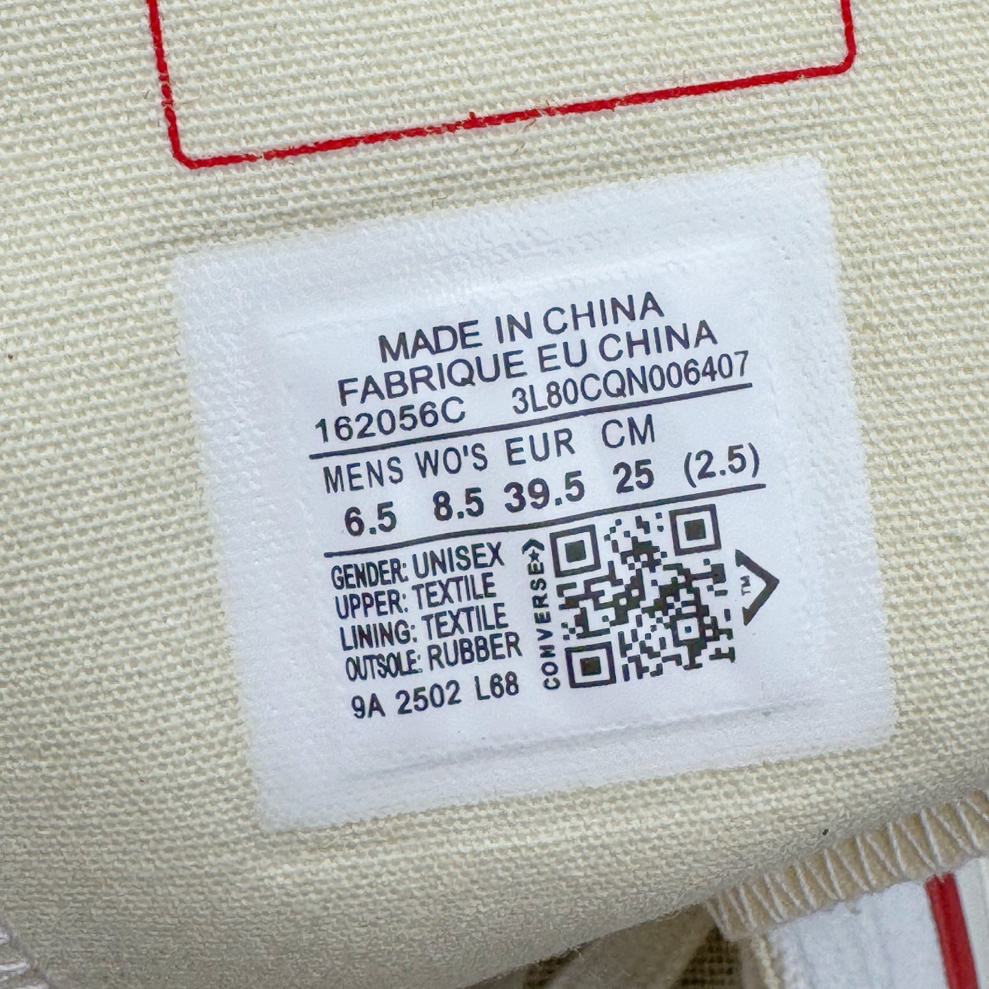 图片[12]-＃越南订单 裸鞋圈专属版本 Converse Chuck All Star 1970S 经典款潮流耐磨帆布鞋 经典永不过时 十年老厂出品 平台正品订单 超稳定的品控清洁度 全套原厂材料配置 原厂硫化工艺 油性扁平尖头 原厂楦头纸板数据 一体化超软蓝底加持 超软EVA鞋垫 后掌灰色缓震胶 脚感一比一还原 耐磨橡胶大底 越南产内外标 原盒黑色吊牌 超高清洁度 随意冲正 如有更好白送 偏大一码 尺码：35 36 36.5 37 37.5 38 39 39.5 40 41 41.5 42 42.5 43 44-选品中心