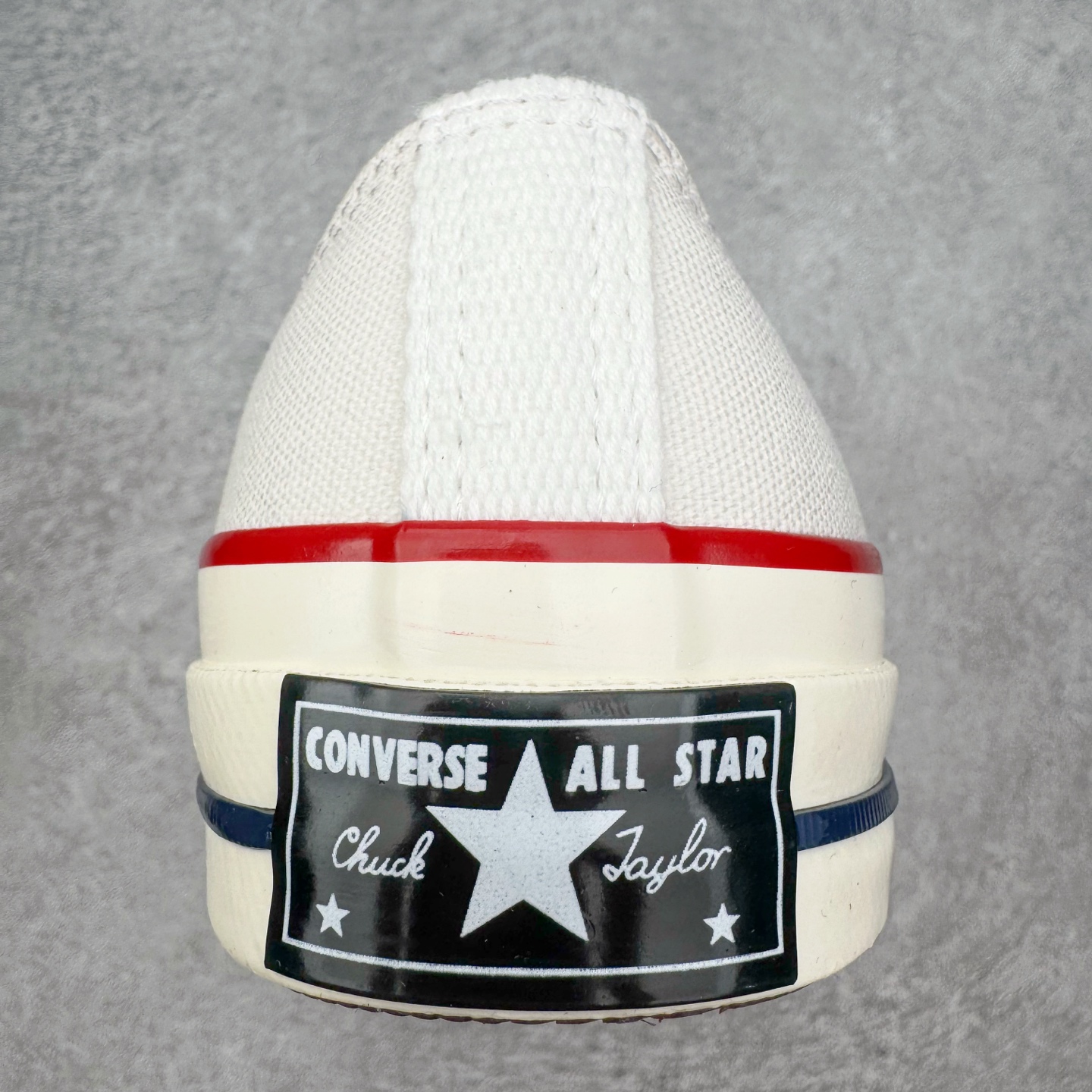 图片[8]-＃越南订单 裸鞋圈专属版本 Converse Chuck All Star 1970S 经典款潮流耐磨帆布鞋 经典永不过时 十年老厂出品 平台正品订单 超稳定的品控清洁度 全套原厂材料配置 原厂硫化工艺 油性扁平尖头 原厂楦头纸板数据 一体化超软蓝底加持 超软EVA鞋垫 后掌灰色缓震胶 脚感一比一还原 耐磨橡胶大底 越南产内外标 原盒黑色吊牌 超高清洁度 随意冲正 如有更好白送 偏大一码 尺码：35 36 36.5 37 37.5 38 39 39.5 40 41 41.5 42 42.5 43 44-选品中心